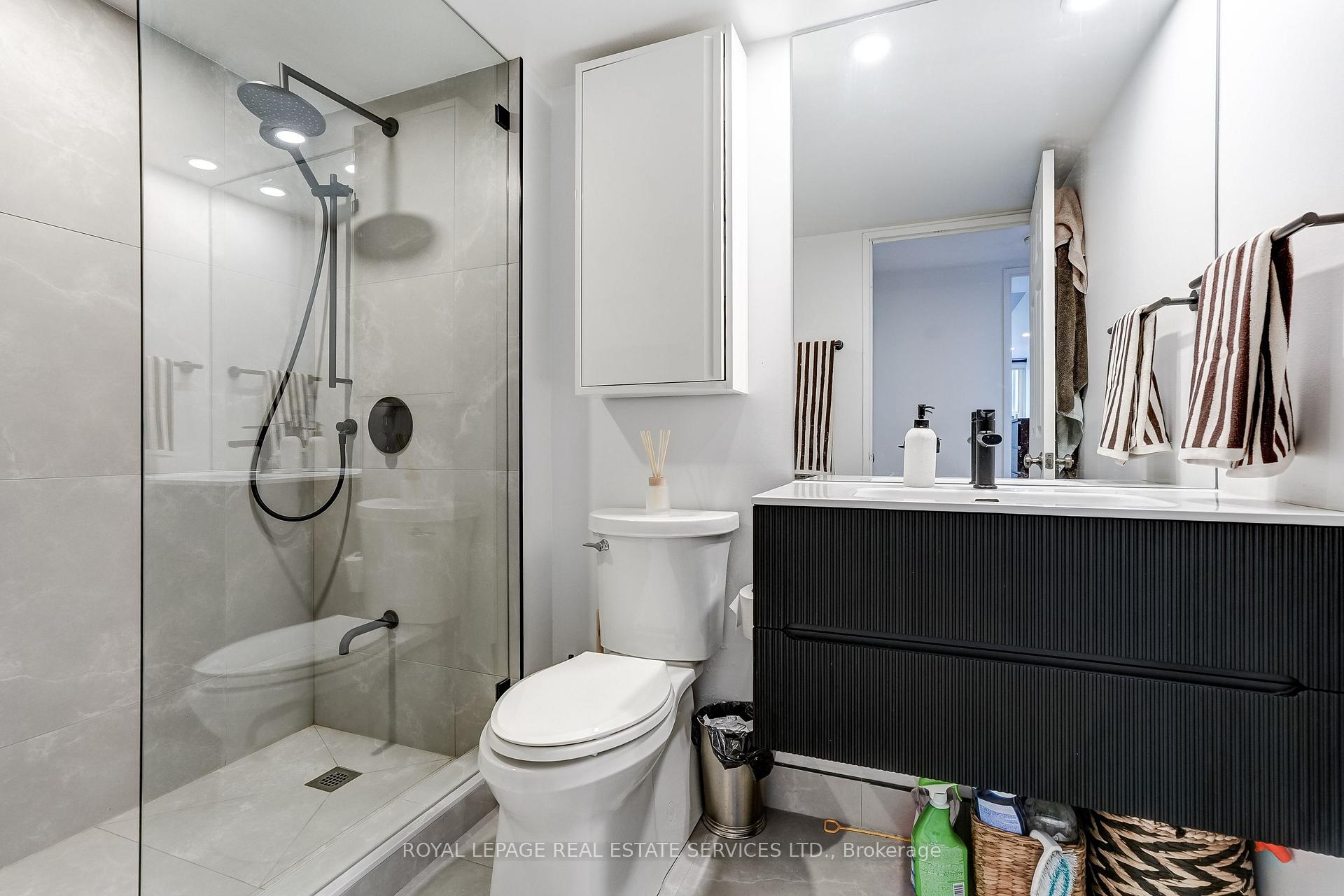Photo 12 of Unit 302, 705 King Street W, Toronto, Niagara — HOMEH