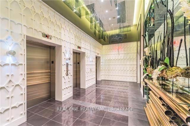 Photo 3 of Unit 1101, 32 Davenport Road, Toronto, The Annex — HOMEH