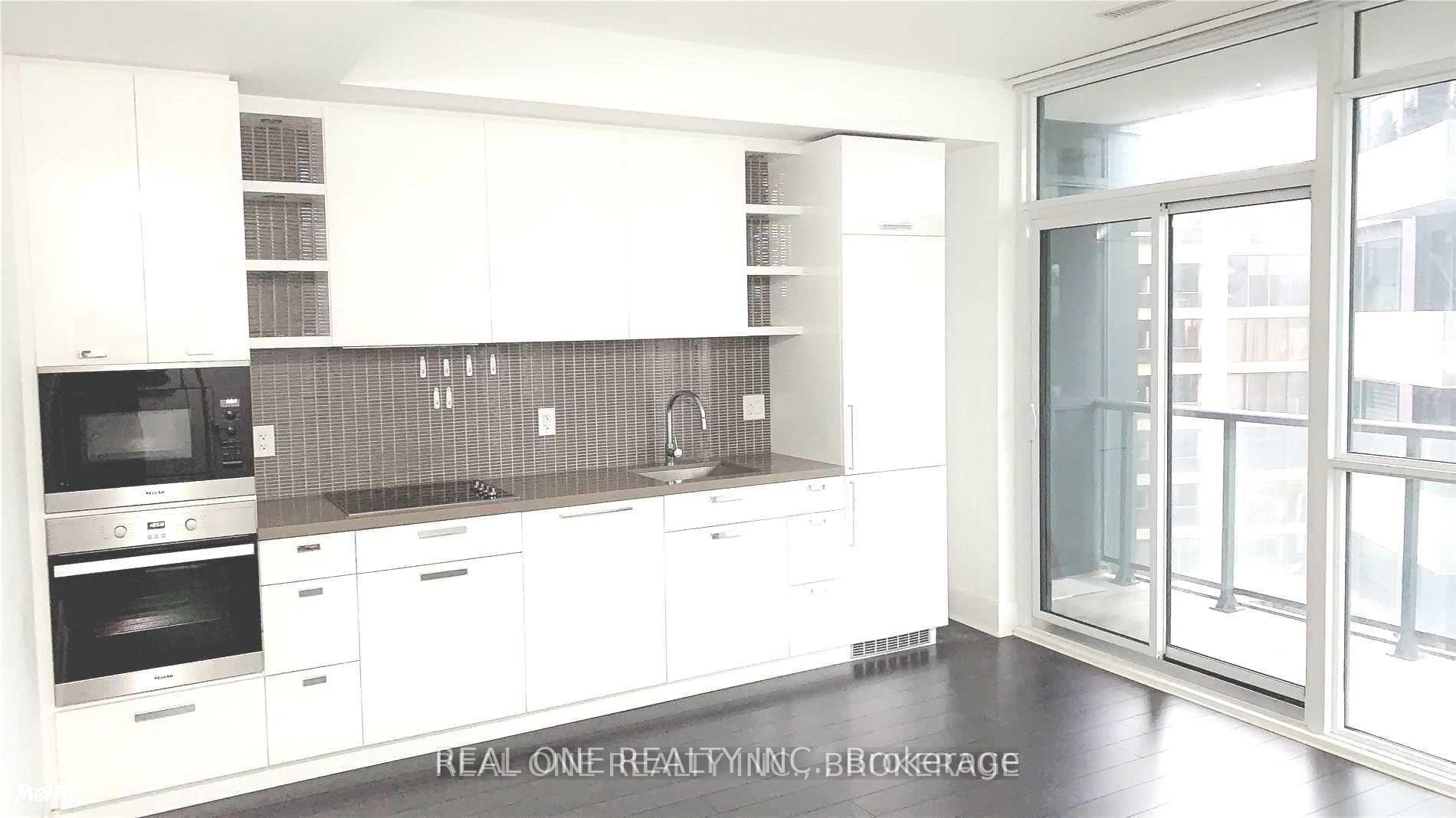 Photo 4 of Unit 1101, 32 Davenport Road, Toronto, The Annex — HOMEH