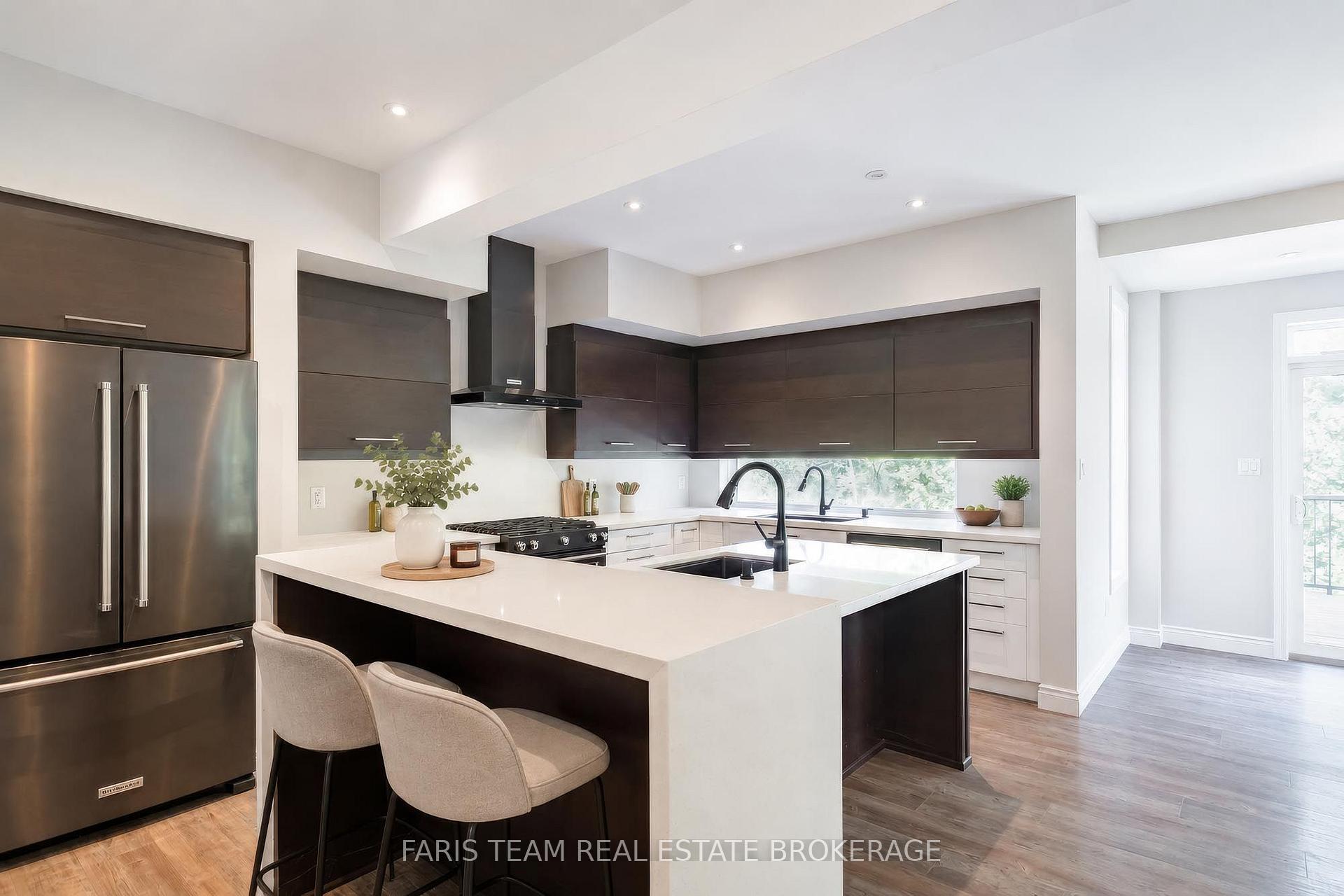 Photo 4 of 33 Sheppard Drive, Tay, Victoria Harbour — HOMEH