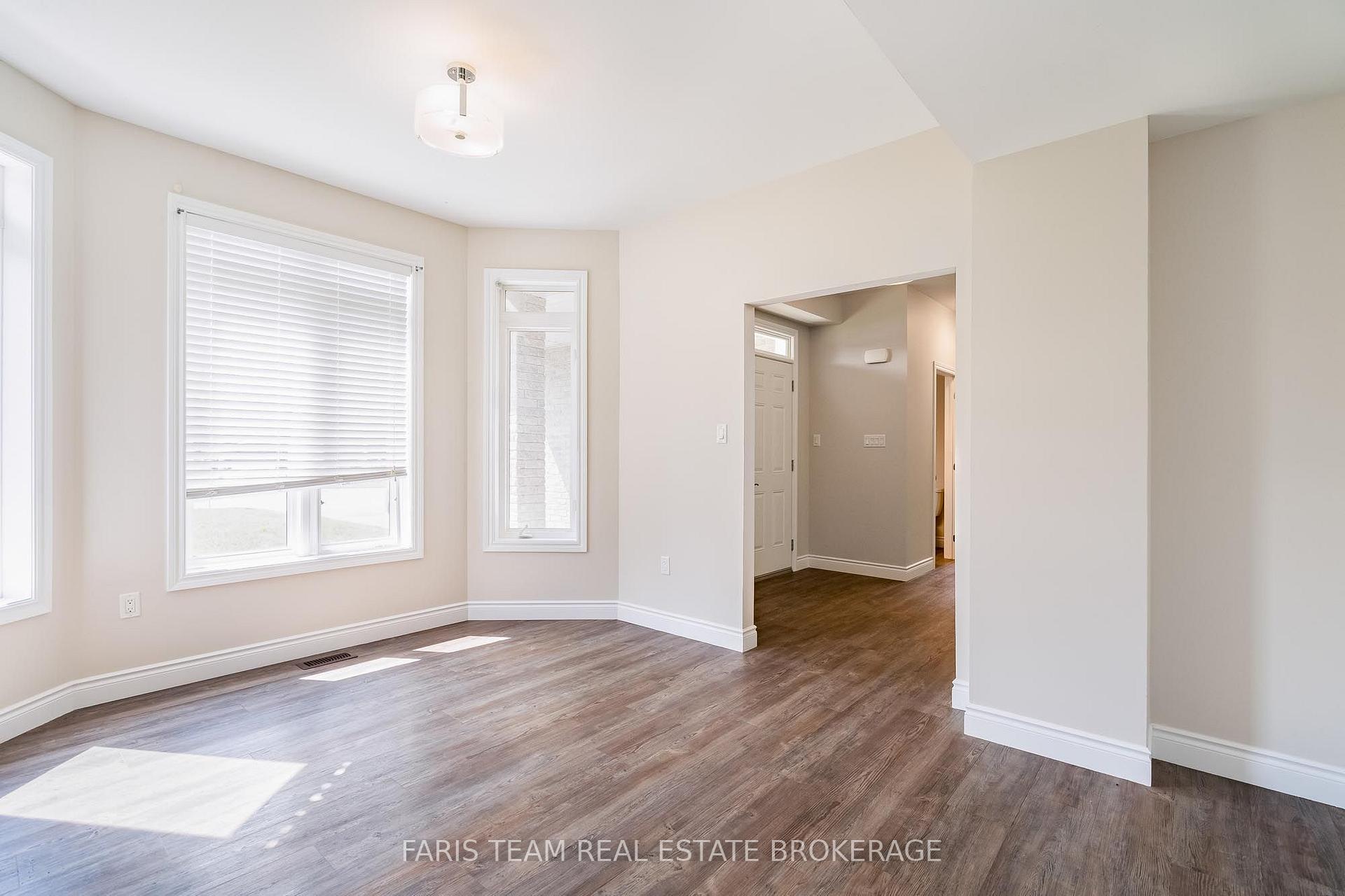 Photo 15 of 33 Sheppard Drive, Tay, Victoria Harbour — HOMEH