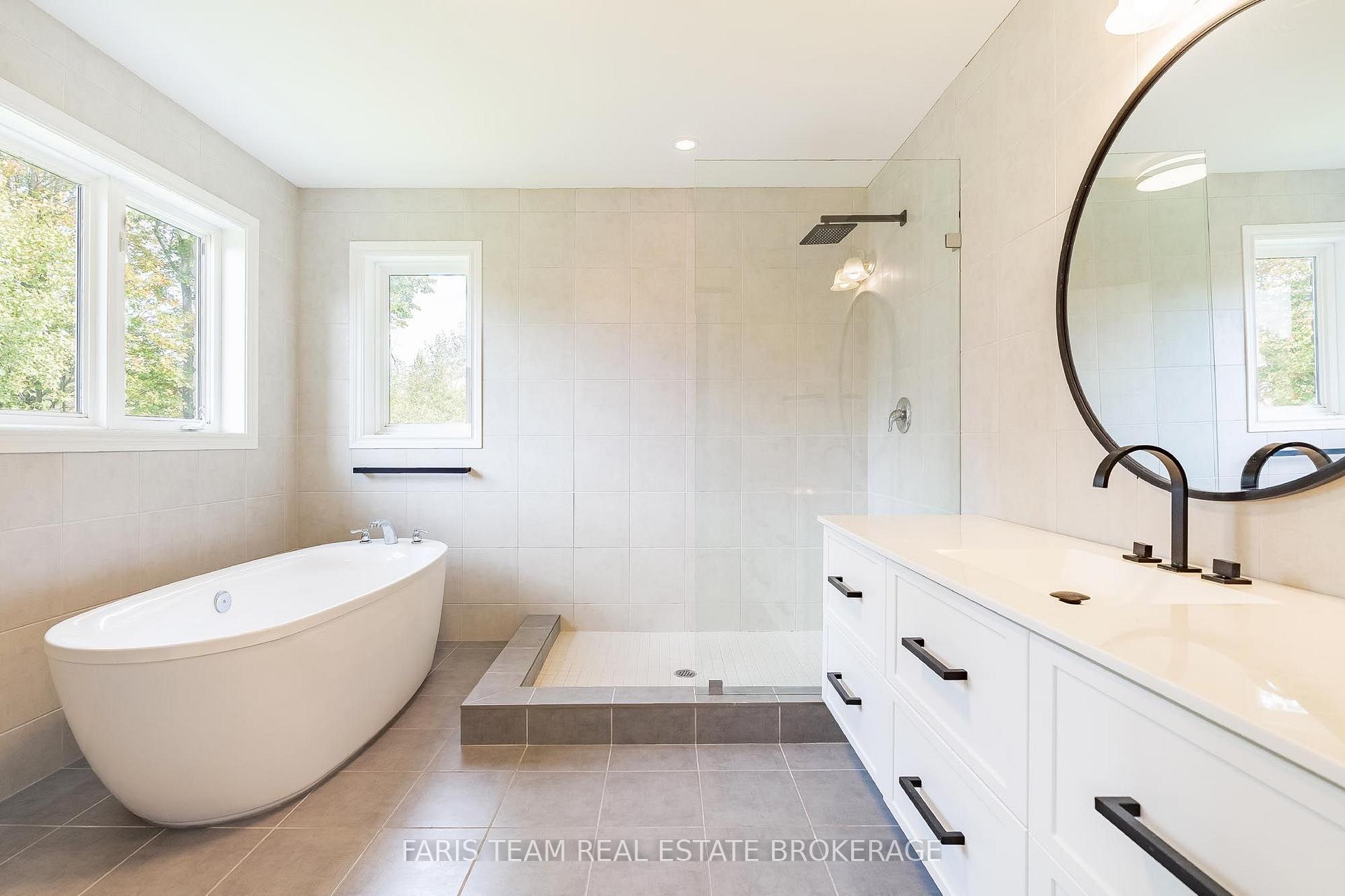 Photo 20 of 33 Sheppard Drive, Tay, Victoria Harbour — HOMEH