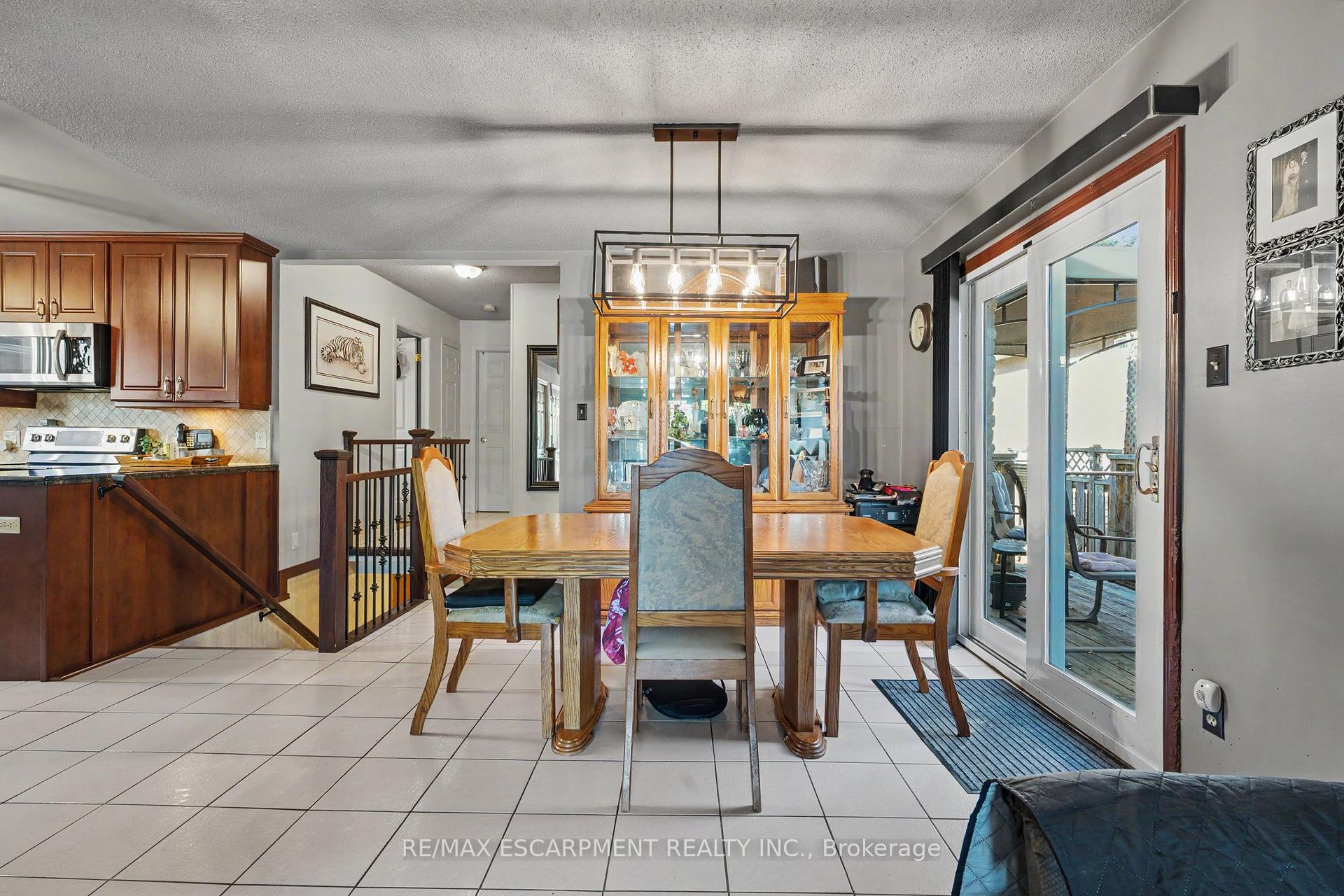 Photo 6 of 306 Templemead Drive, Hamilton, Templemead — HOMEH