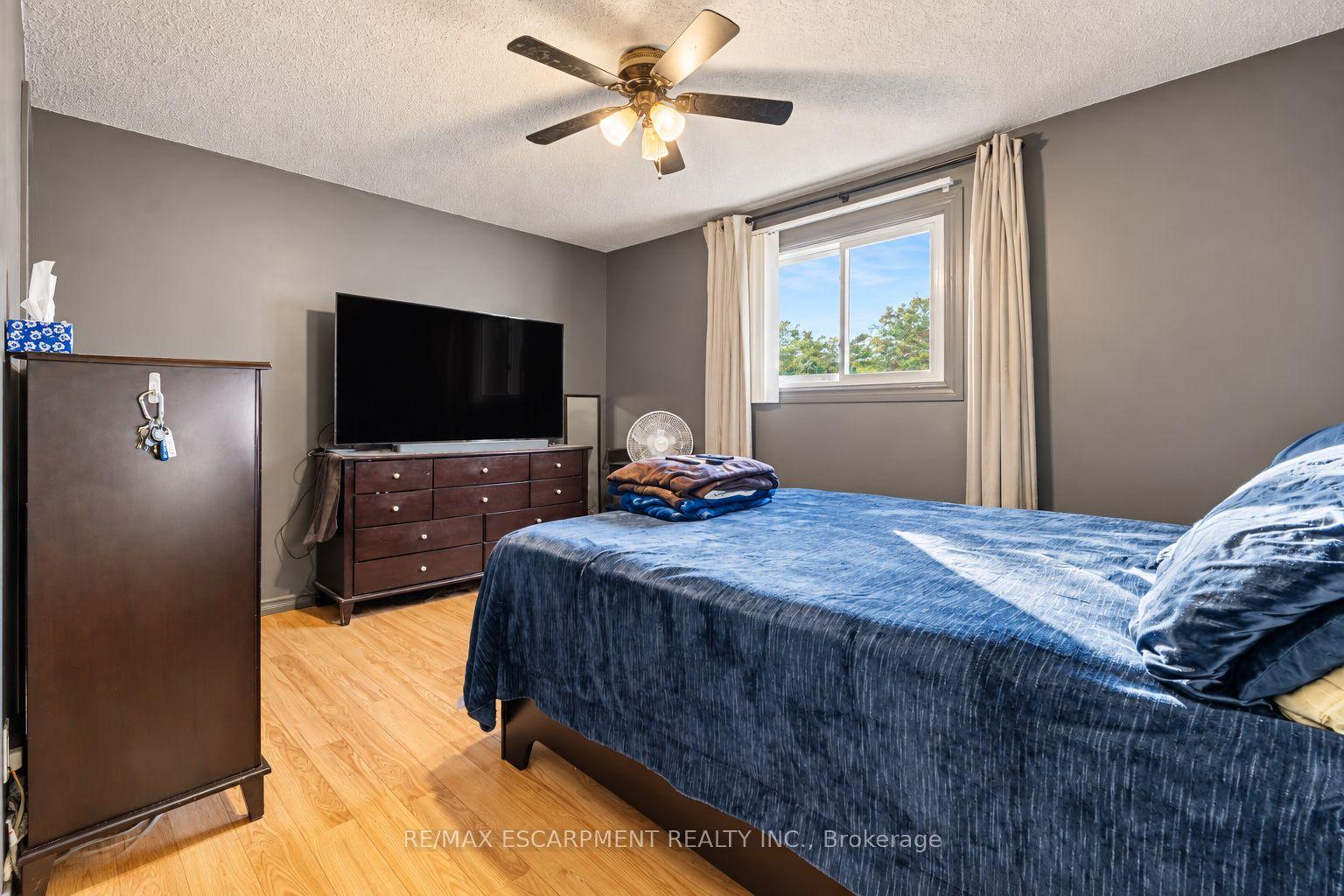 Photo 15 of 306 Templemead Drive, Hamilton, Templemead — HOMEH