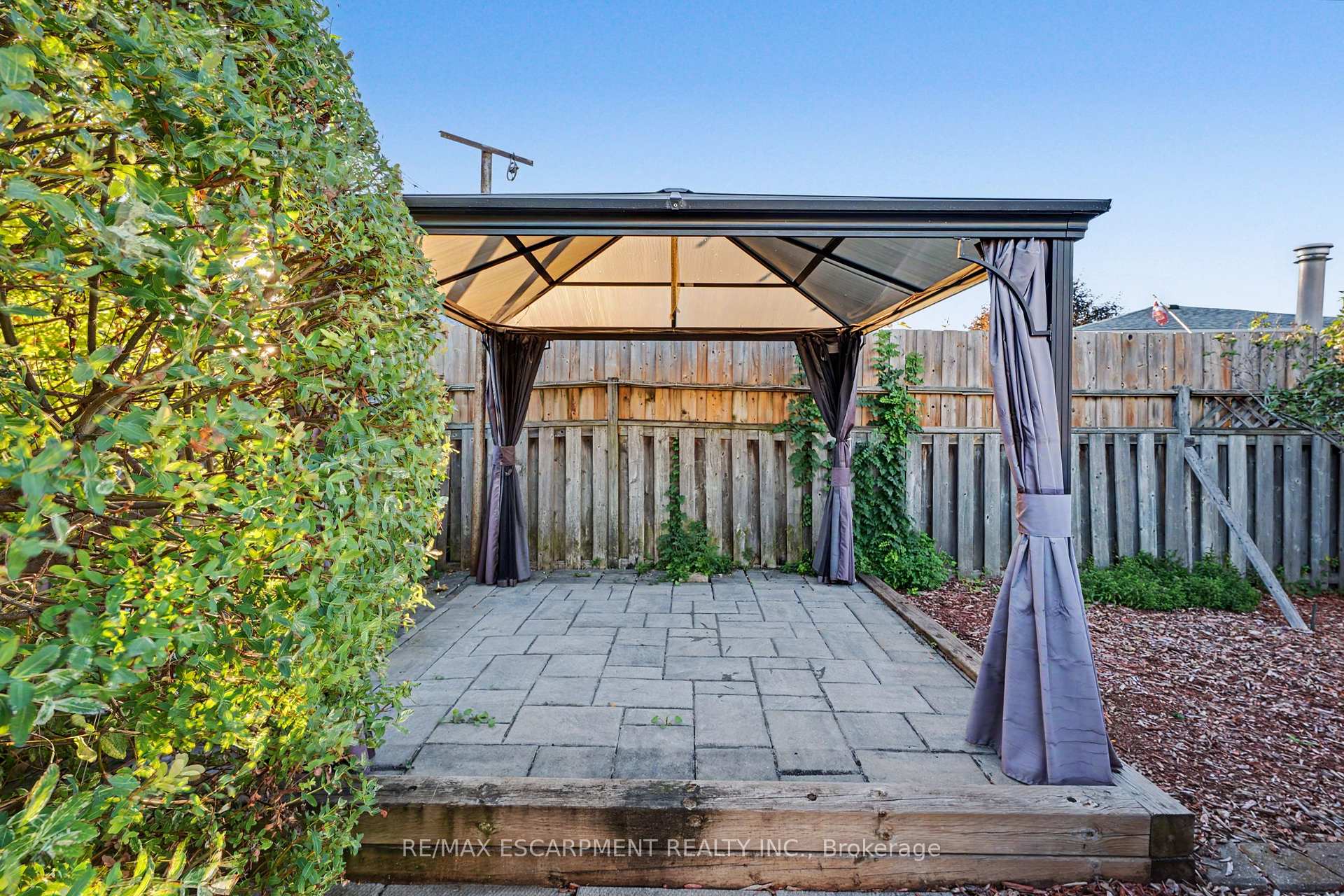 Photo 25 of 306 Templemead Drive, Hamilton, Templemead — HOMEH