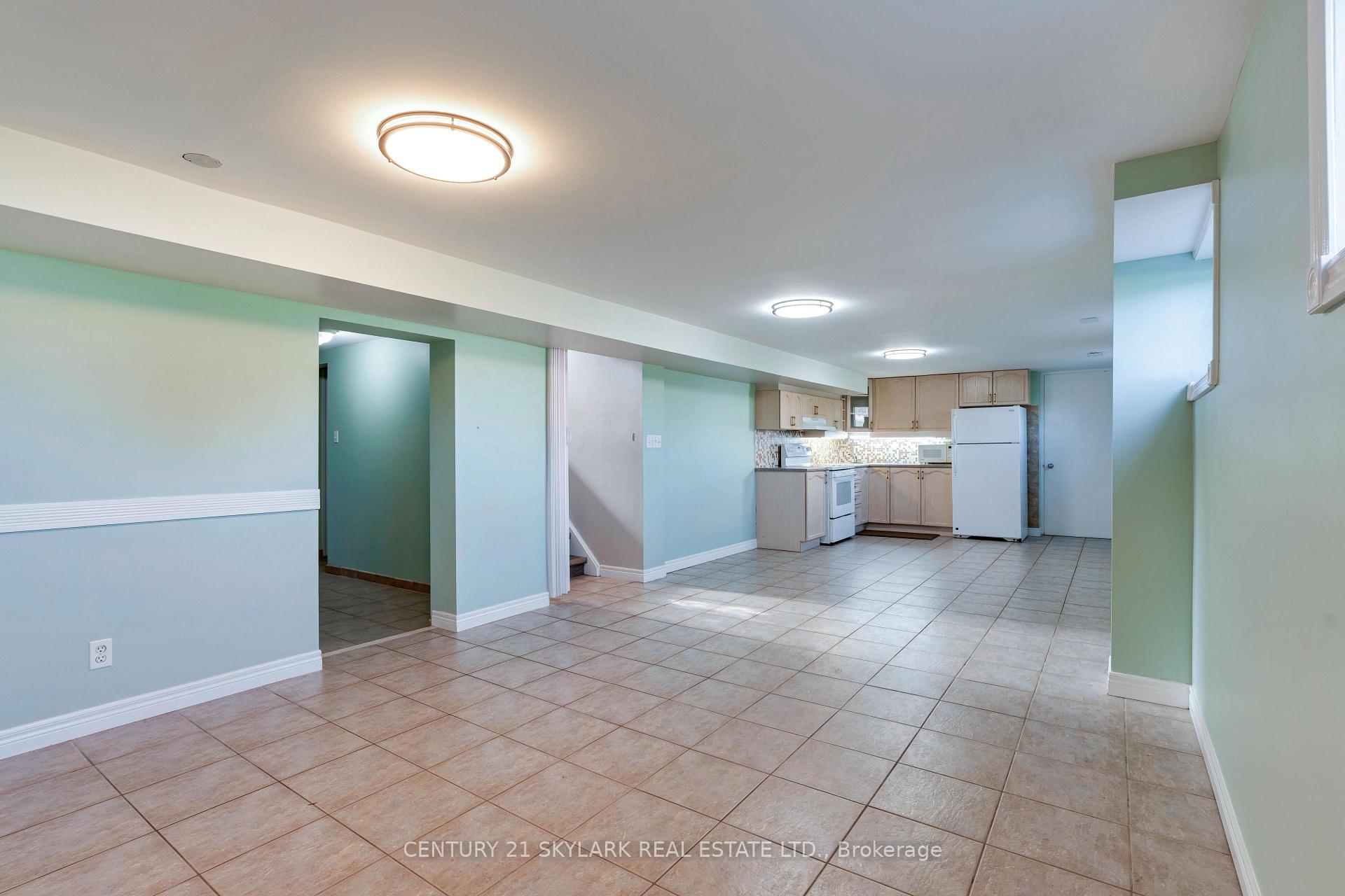 Photo 26 of 24 Aura Lea Boulevard, North York, Humberlea-Pelmo Park — HOMEH