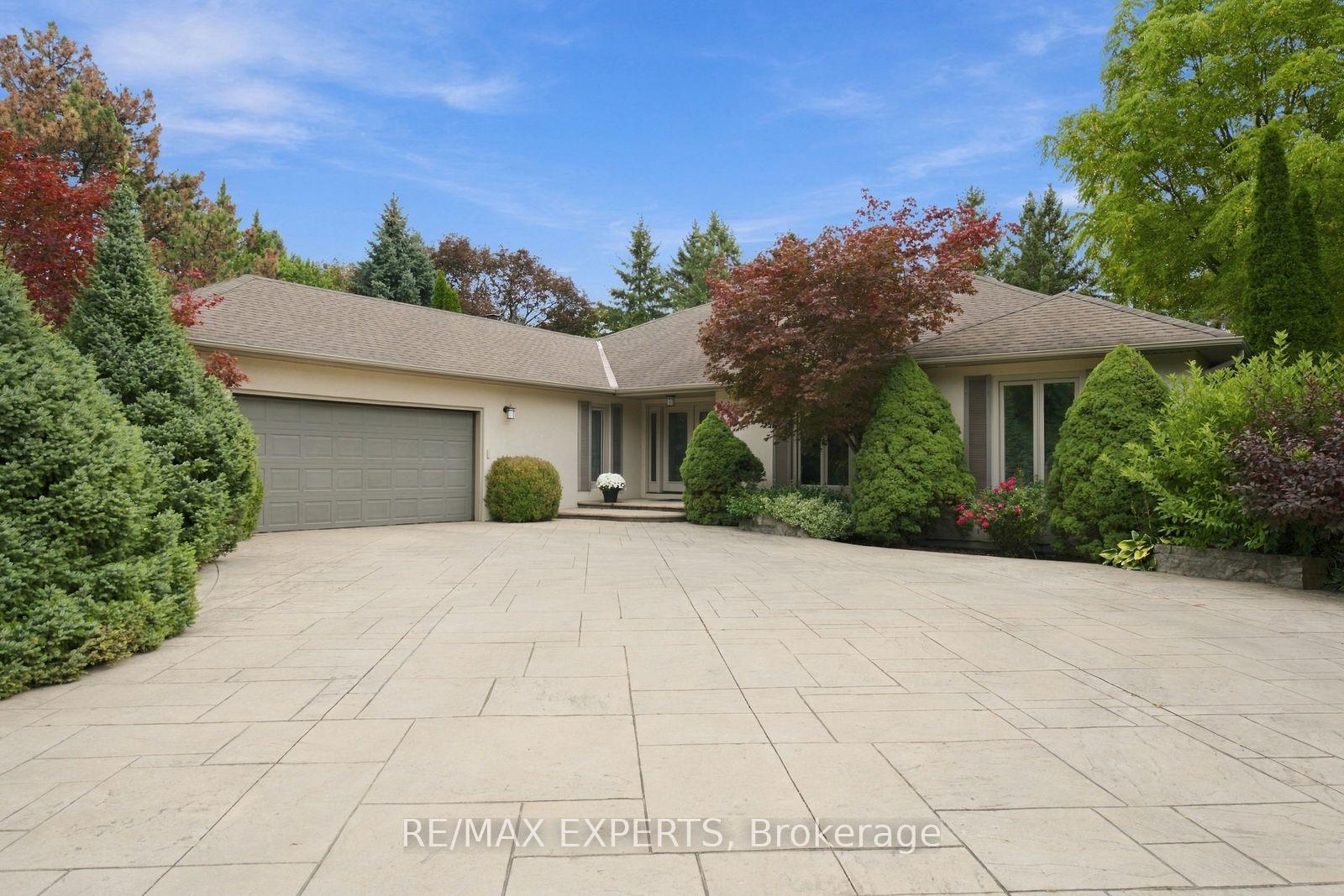 Photo 6 of 8 Fendley Court, Brampton, Snelgrove — HOMEH