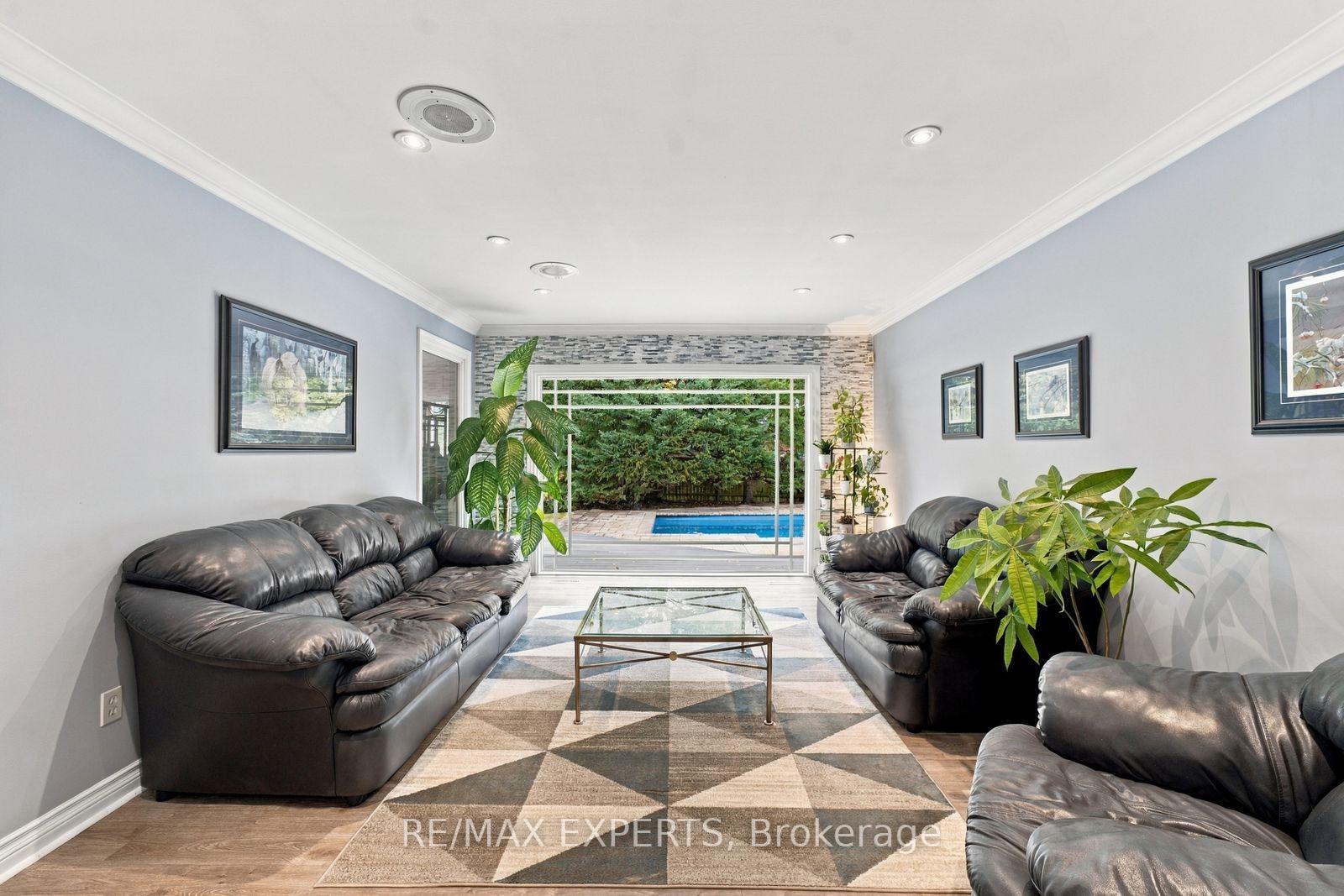 Photo 22 of 8 Fendley Court, Brampton, Snelgrove — HOMEH