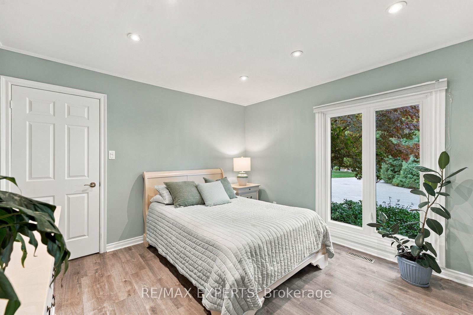 Photo 29 of 8 Fendley Court, Brampton, Snelgrove — HOMEH