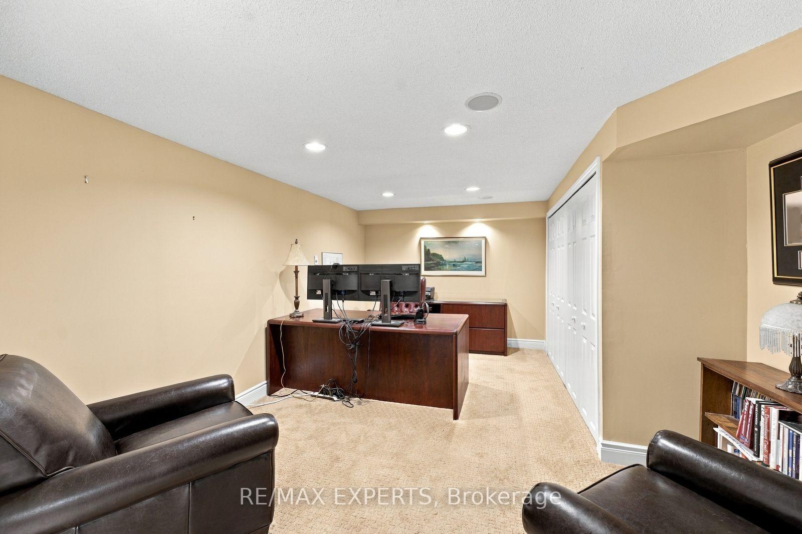 Photo 37 of 8 Fendley Court, Brampton, Snelgrove — HOMEH