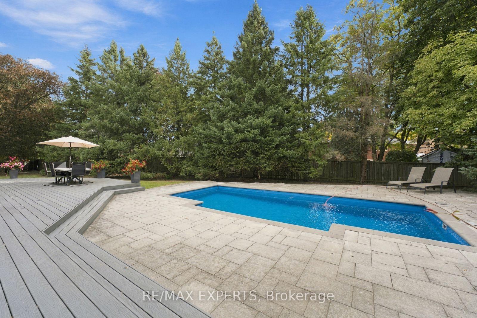 Photo 42 of 8 Fendley Court, Brampton, Snelgrove — HOMEH