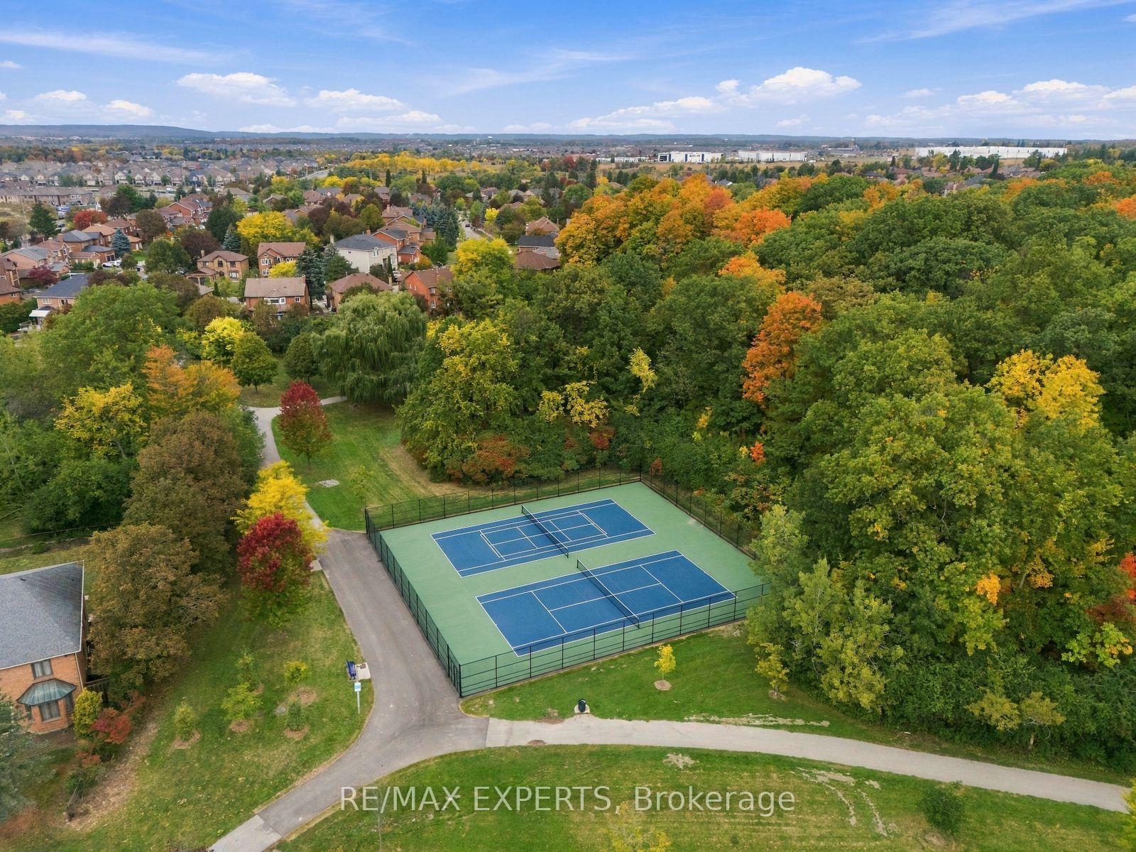 Photo 50 of 8 Fendley Court, Brampton, Snelgrove — HOMEH