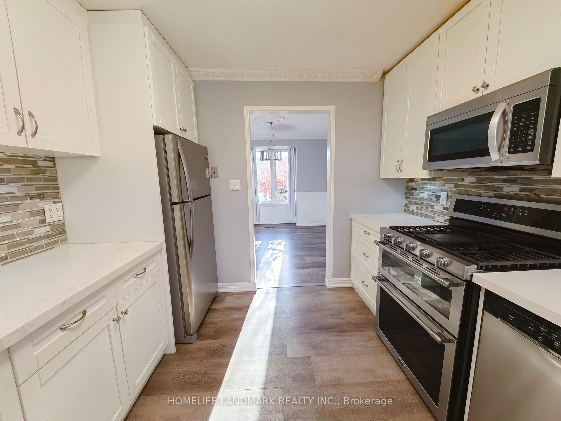 Photo 10 of 2673 Constable Road, Mississauga, Clarkson — HOMEH