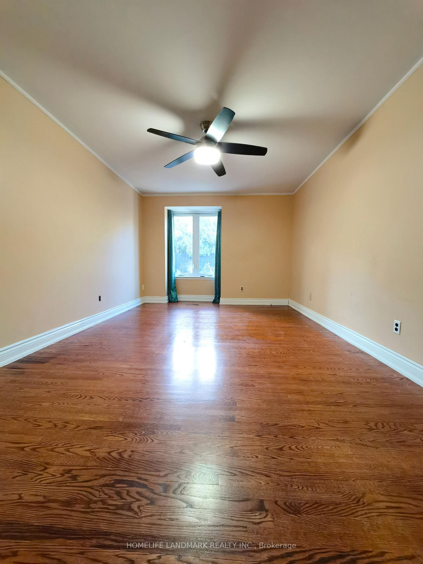 Photo 13 of 2673 Constable Road, Mississauga, Clarkson — HOMEH