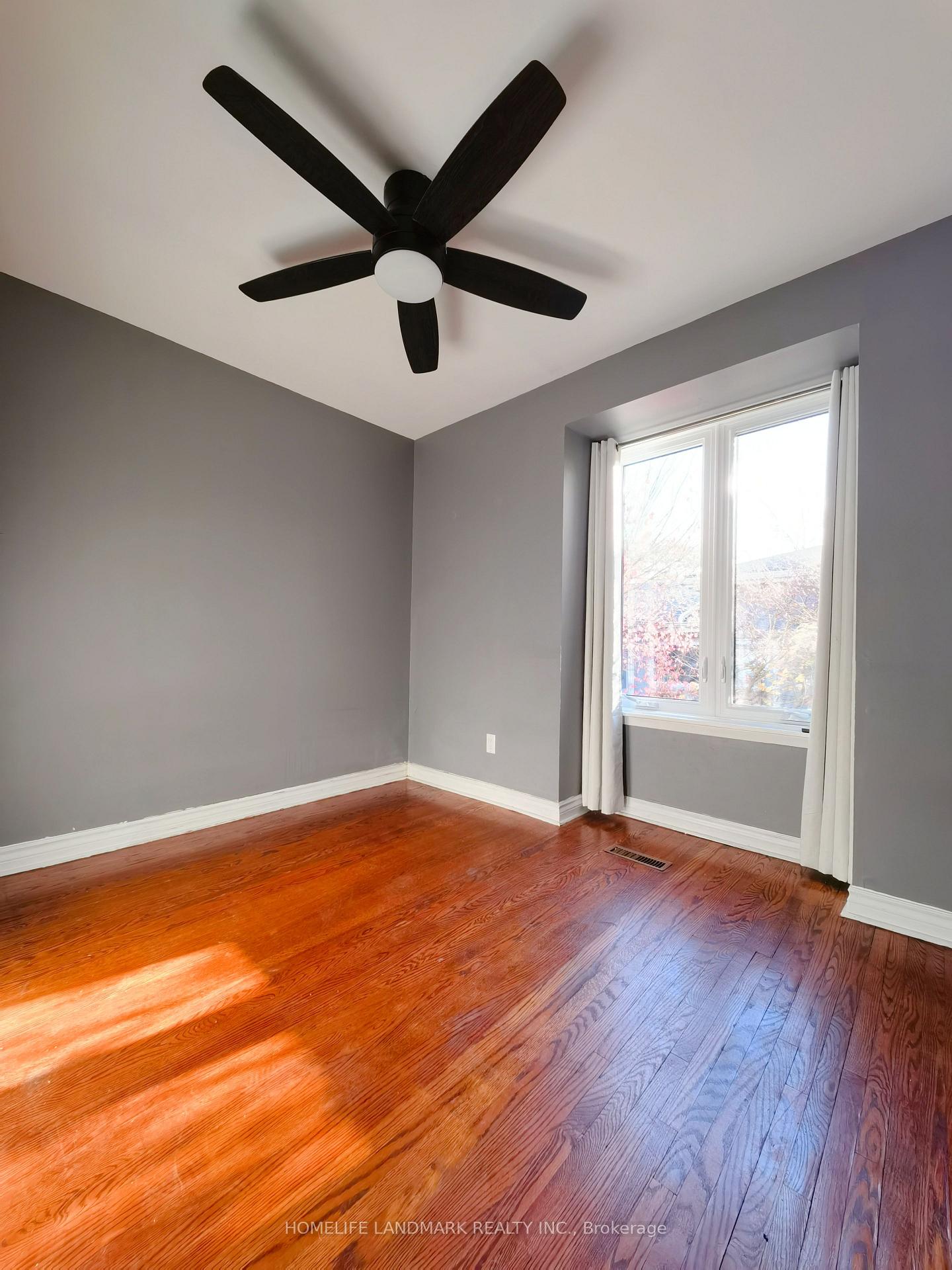 Photo 14 of 2673 Constable Road, Mississauga, Clarkson — HOMEH