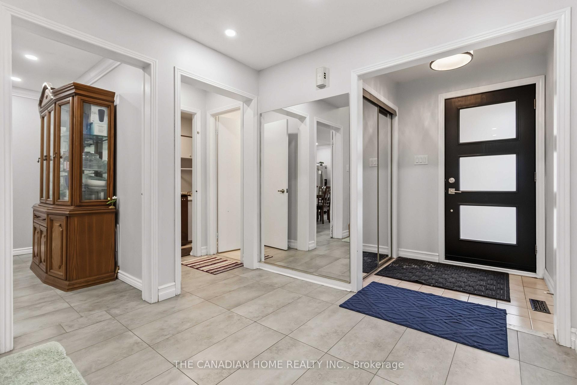 Photo 4 of 3549 Redmond Road, Mississauga, Fairview — HOMEH