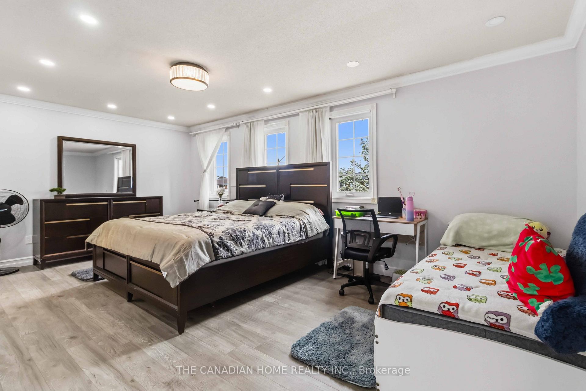 Photo 26 of 3549 Redmond Road, Mississauga, Fairview — HOMEH