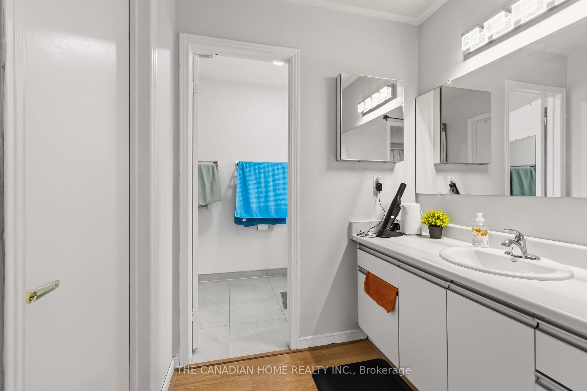 Photo 29 of 3549 Redmond Road, Mississauga, Fairview — HOMEH