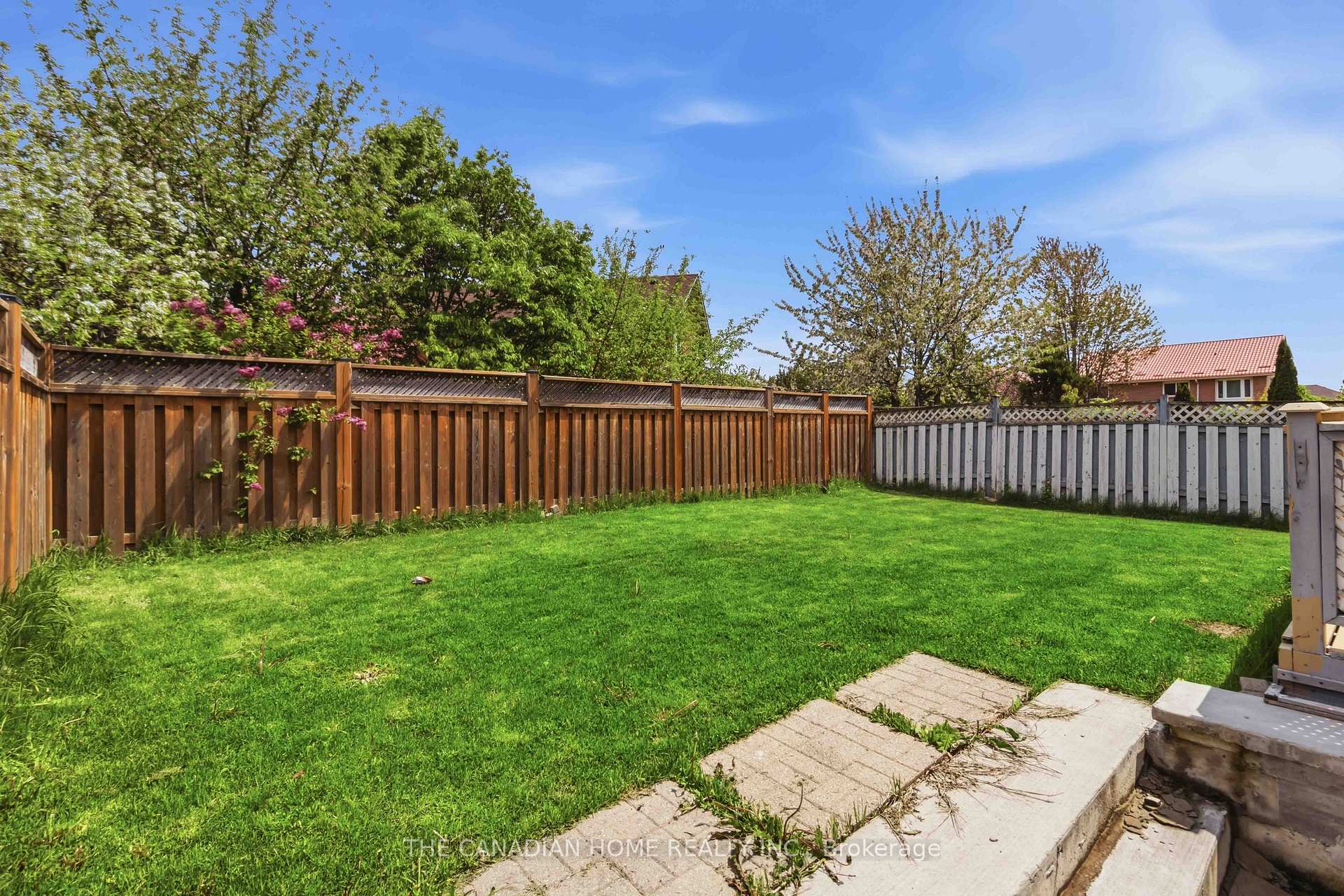 Photo 47 of 3549 Redmond Road, Mississauga, Fairview — HOMEH