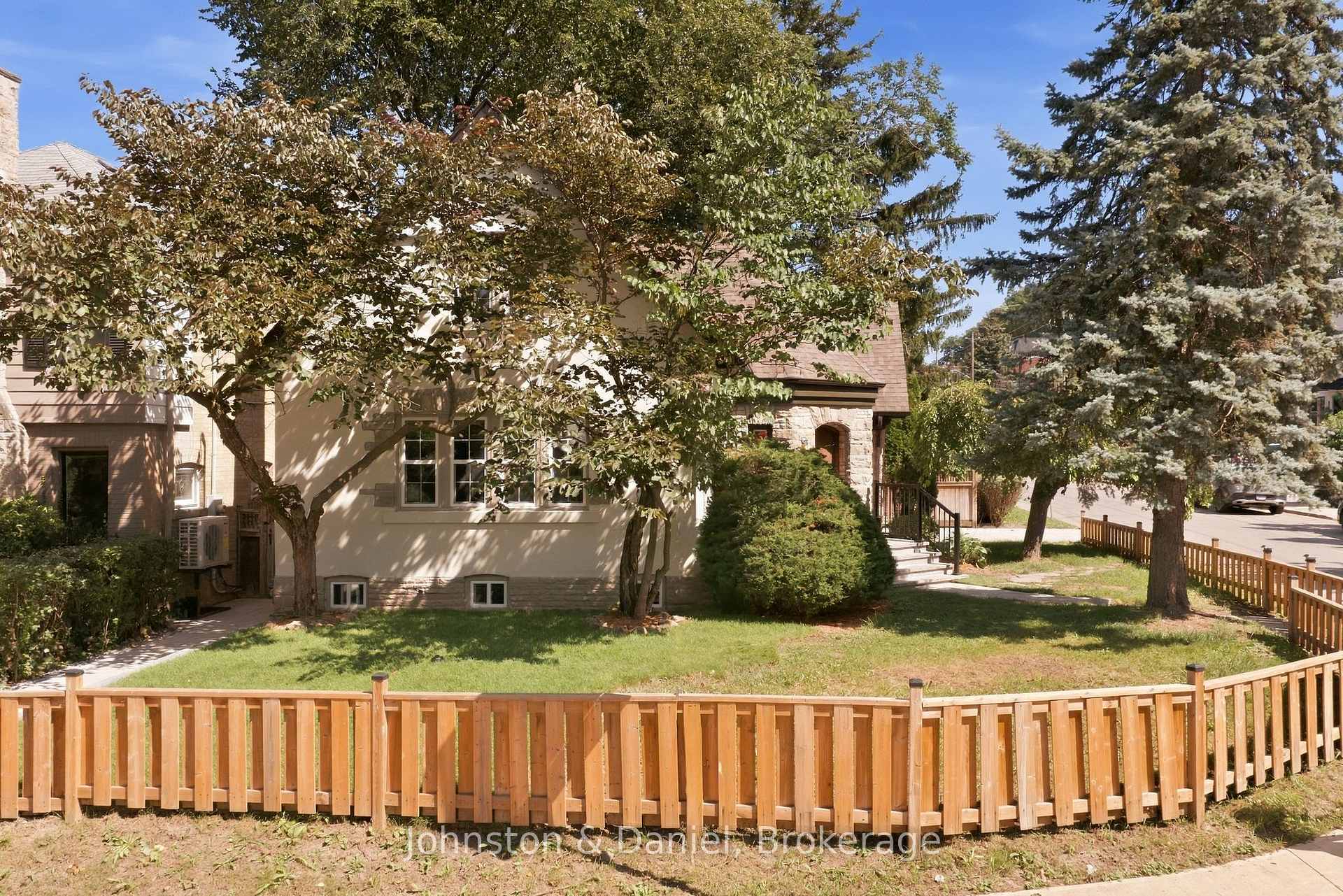 Photo 1 of 169 Glen Cedar Road, Toronto, Humewood-Cedarvale — HOMEH