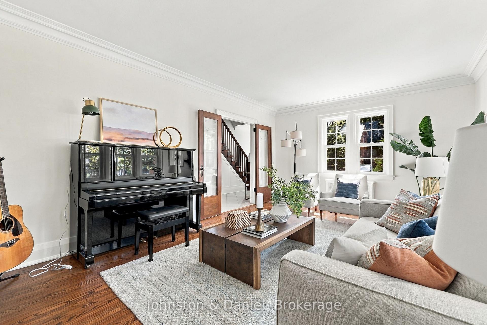 Photo 7 of 169 Glen Cedar Road, Toronto, Humewood-Cedarvale — HOMEH