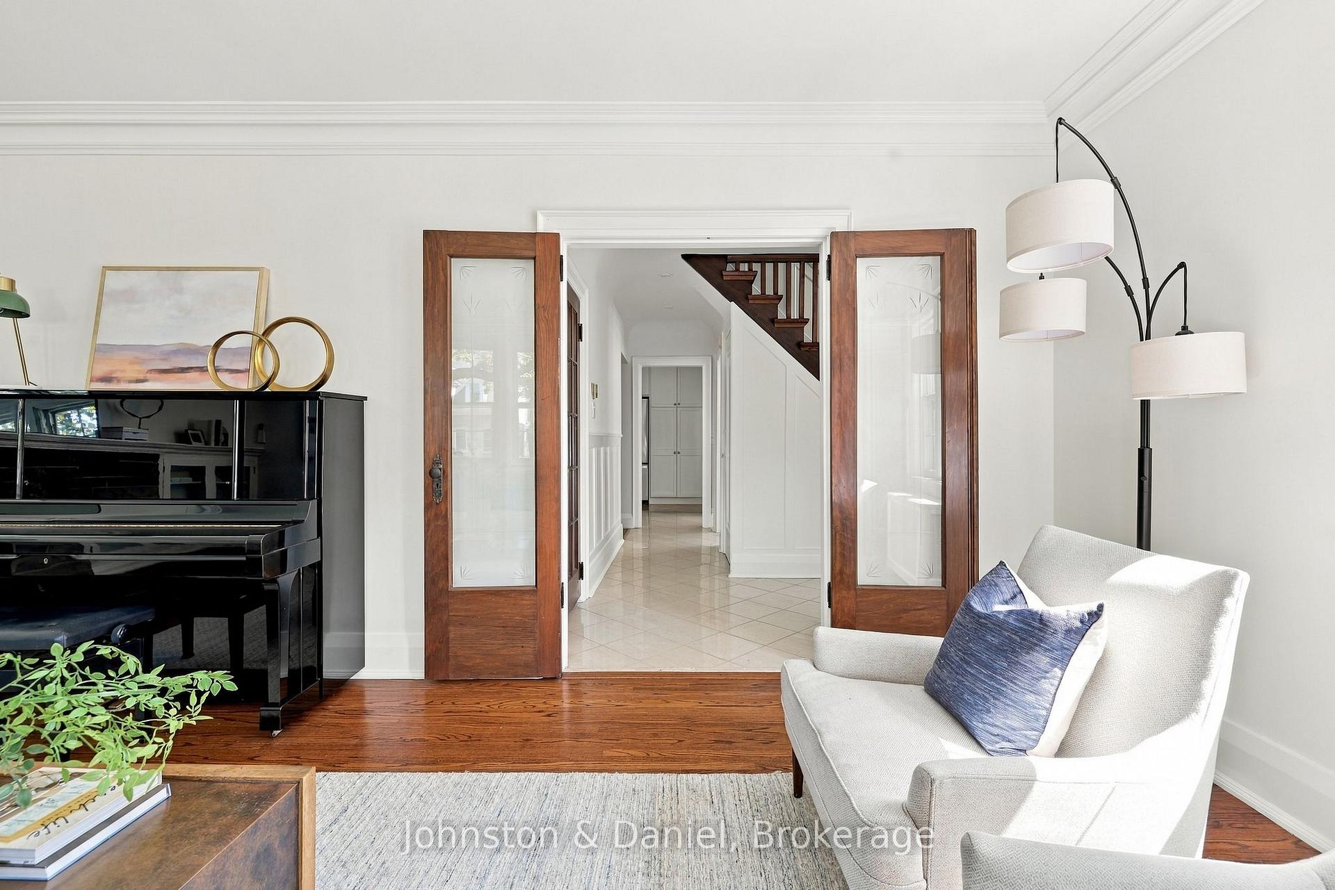 Photo 9 of 169 Glen Cedar Road, Toronto, Humewood-Cedarvale — HOMEH