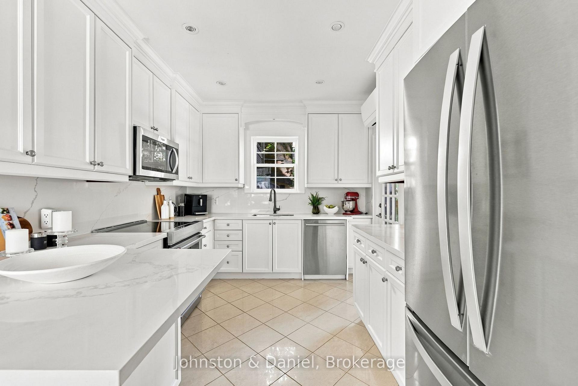 Photo 12 of 169 Glen Cedar Road, Toronto, Humewood-Cedarvale — HOMEH