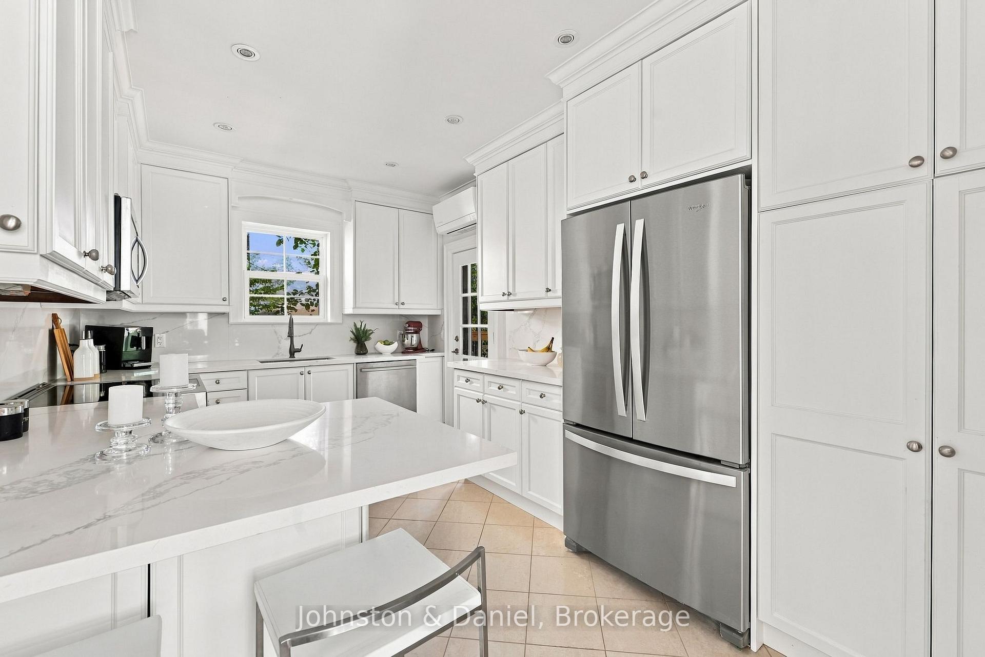 Photo 13 of 169 Glen Cedar Road, Toronto, Humewood-Cedarvale — HOMEH