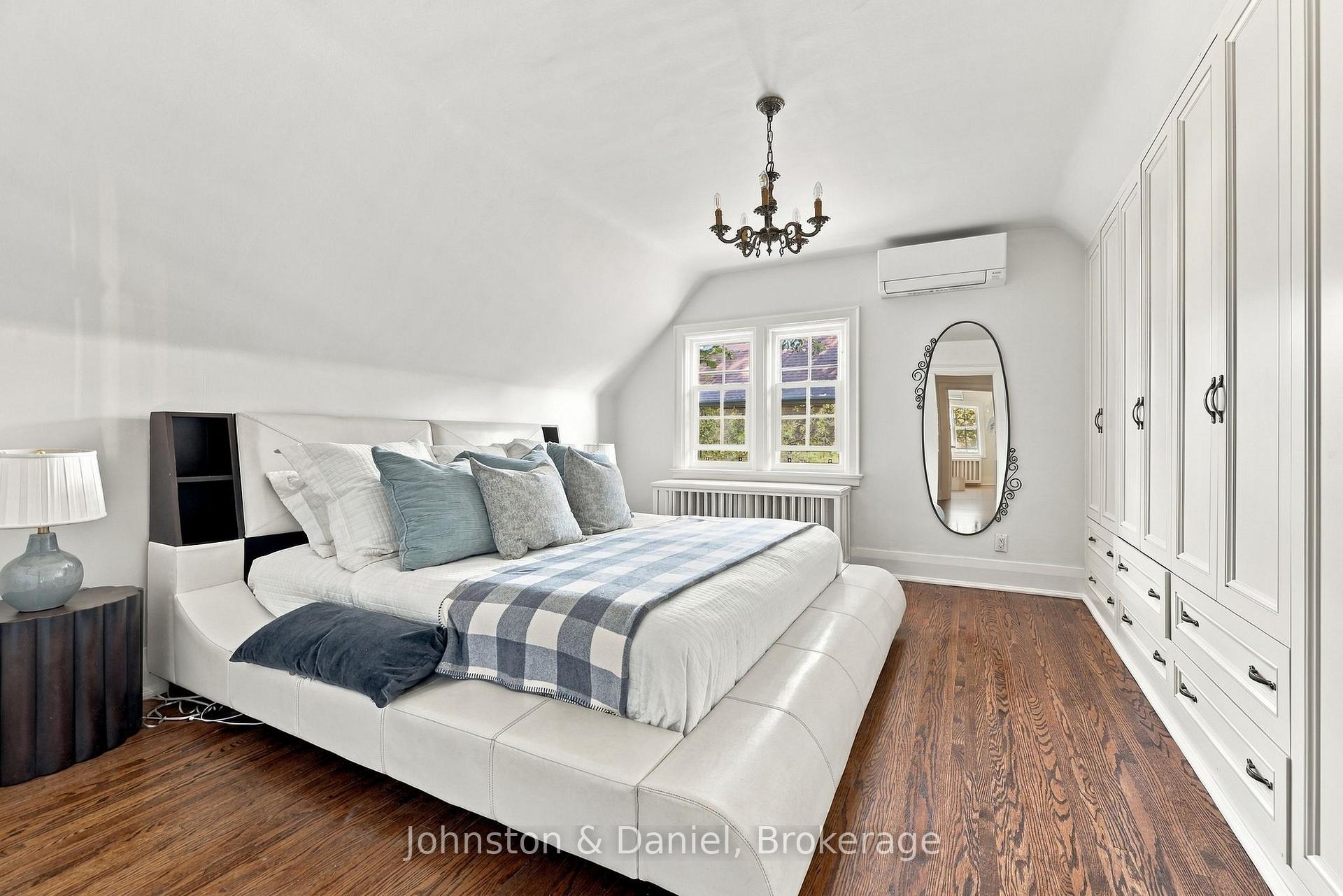 Photo 18 of 169 Glen Cedar Road, Toronto, Humewood-Cedarvale — HOMEH