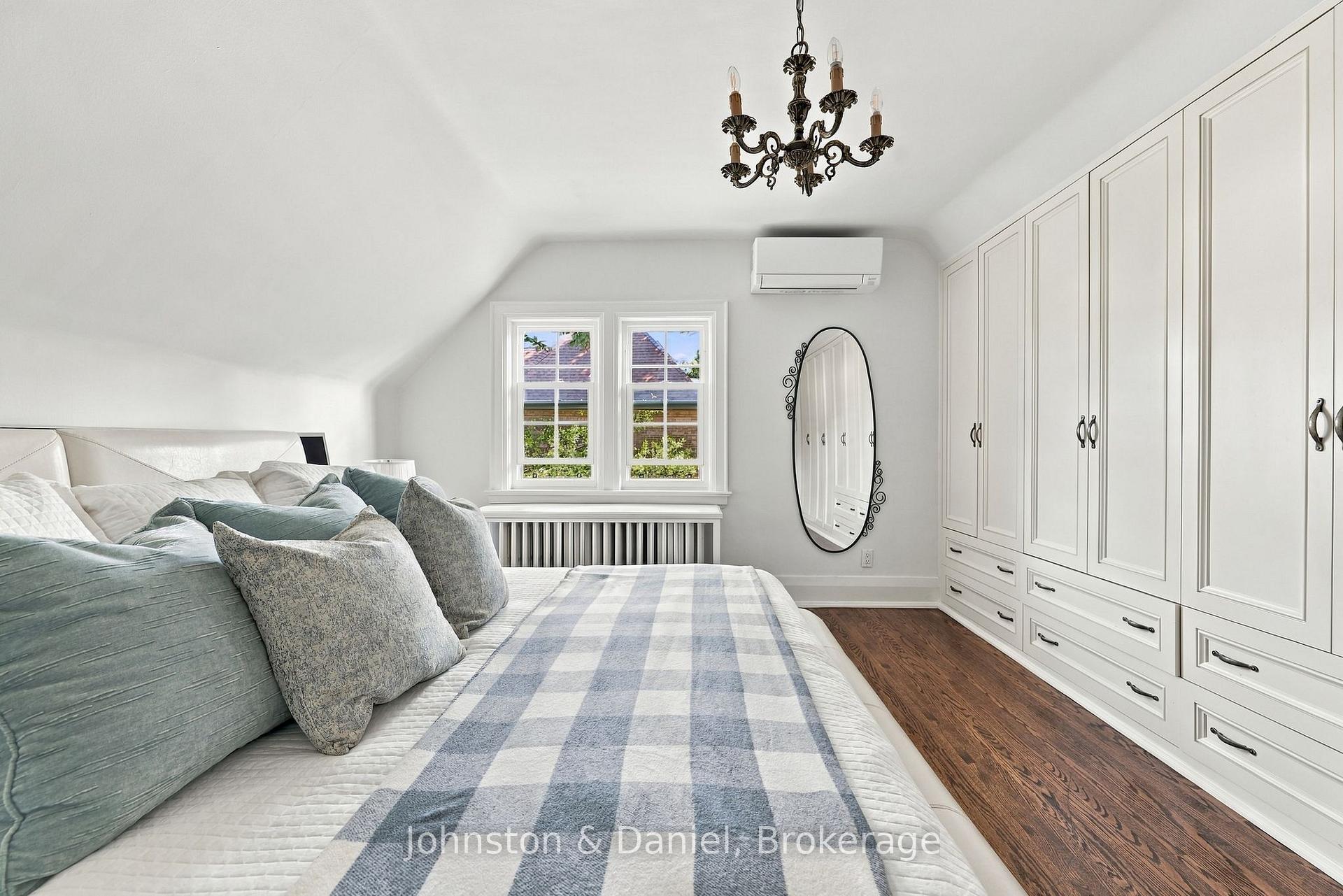 Photo 19 of 169 Glen Cedar Road, Toronto, Humewood-Cedarvale — HOMEH