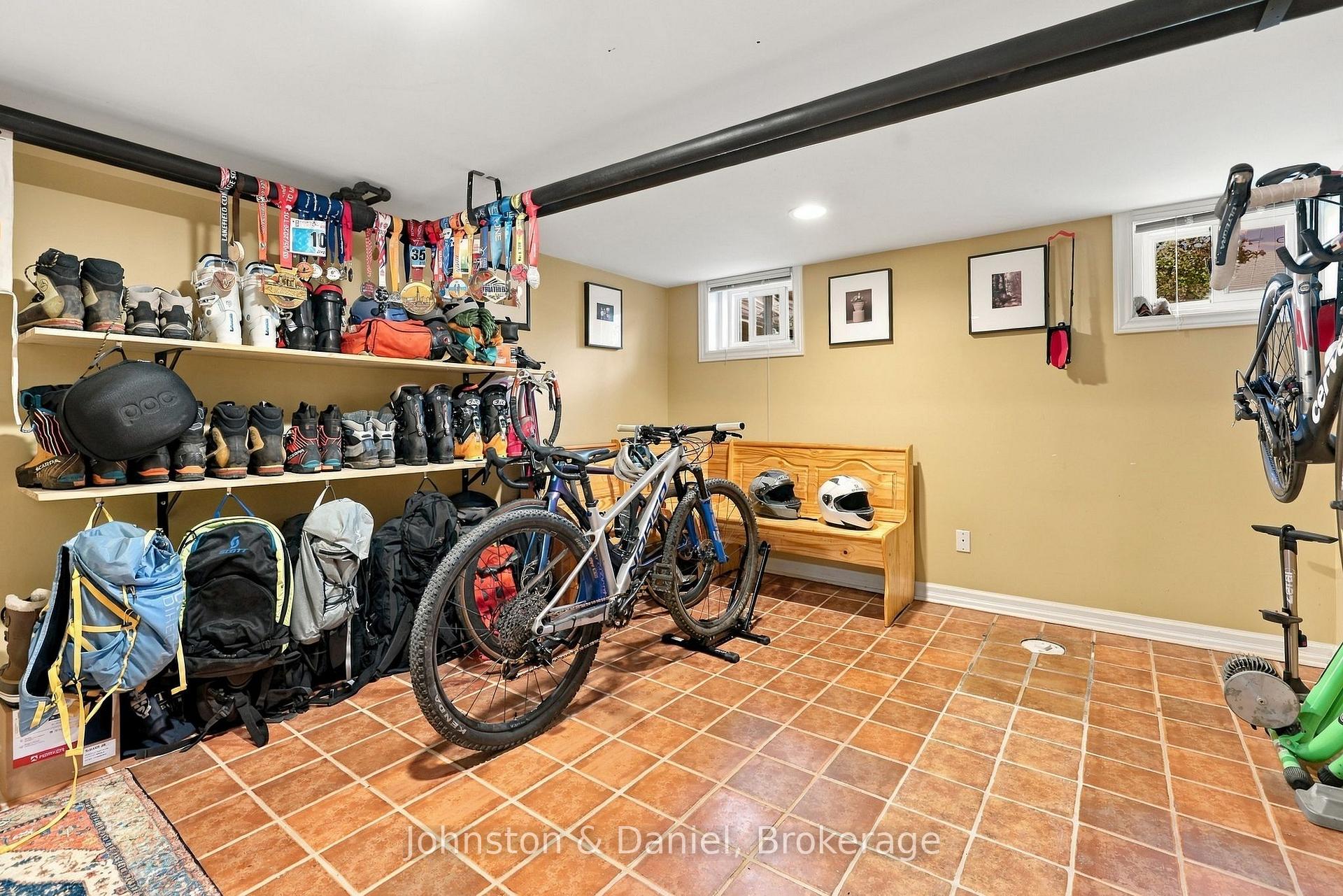 Photo 31 of 169 Glen Cedar Road, Toronto, Humewood-Cedarvale — HOMEH