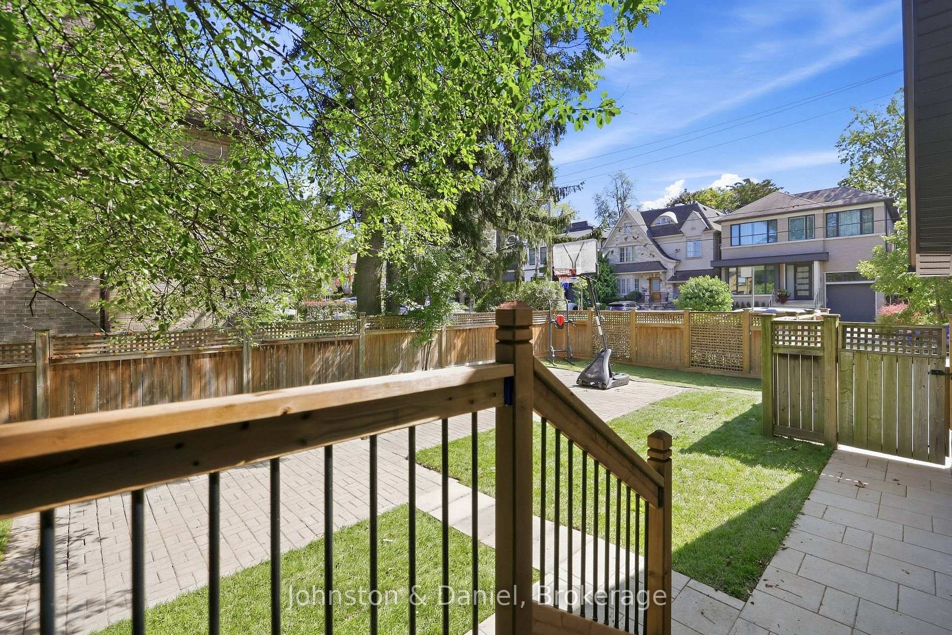 Photo 34 of 169 Glen Cedar Road, Toronto, Humewood-Cedarvale — HOMEH