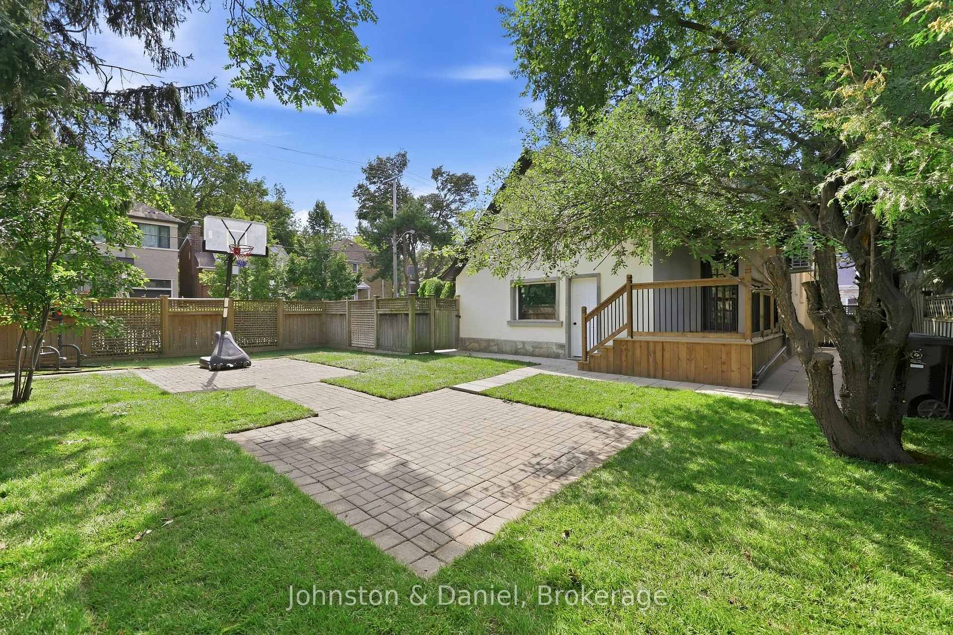 Photo 36 of 169 Glen Cedar Road, Toronto, Humewood-Cedarvale — HOMEH