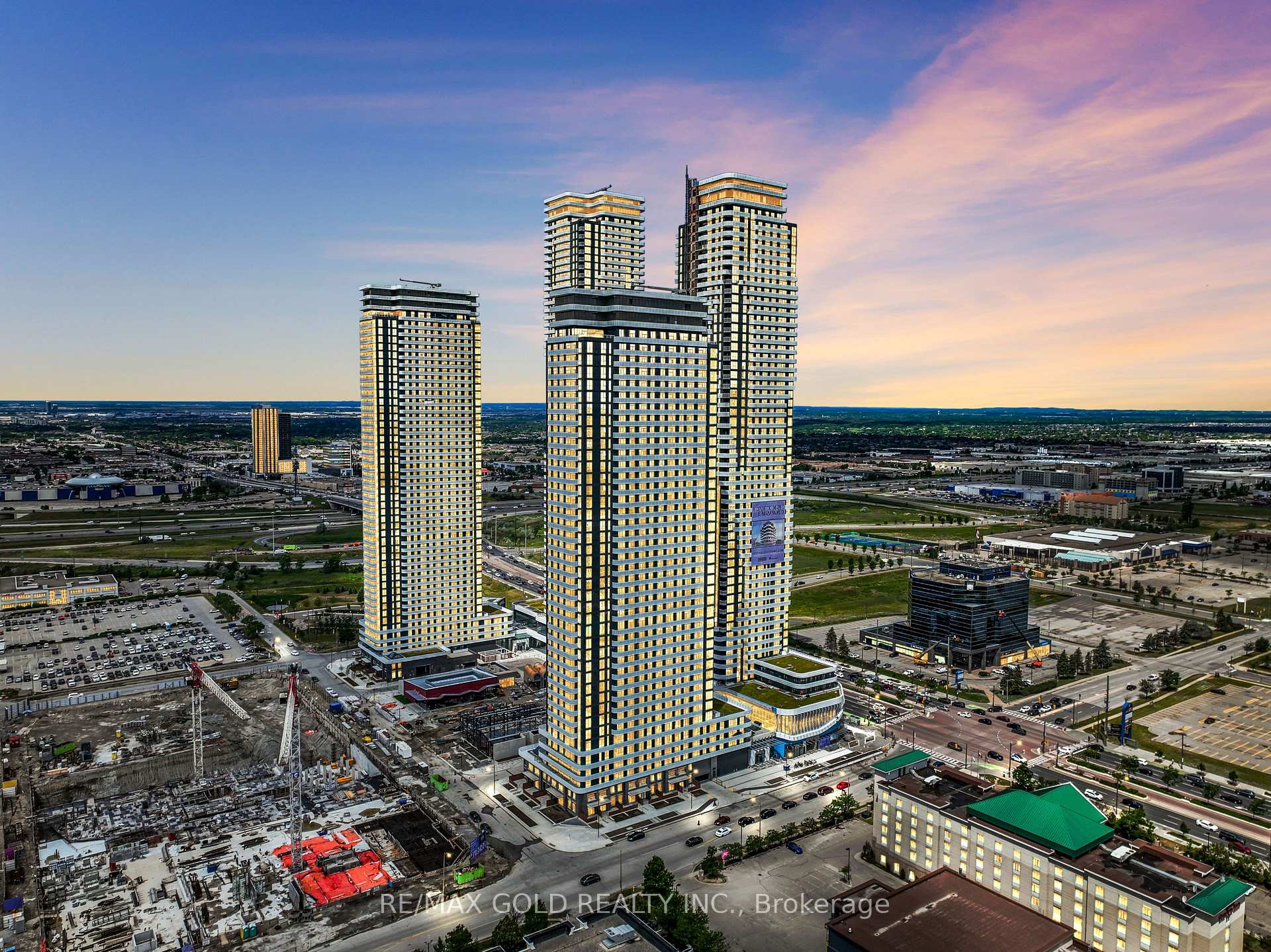 Photo 2 of Unit 608, 28 Interchange Way, Vaughan, Vaughan Corporate Centre — HOMEH