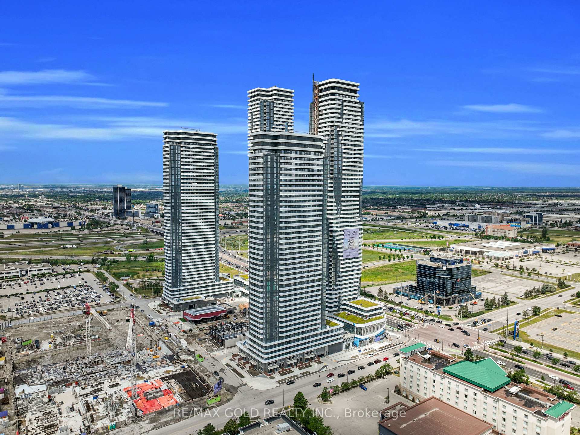 Photo 3 of Unit 608, 28 Interchange Way, Vaughan, Vaughan Corporate Centre — HOMEH