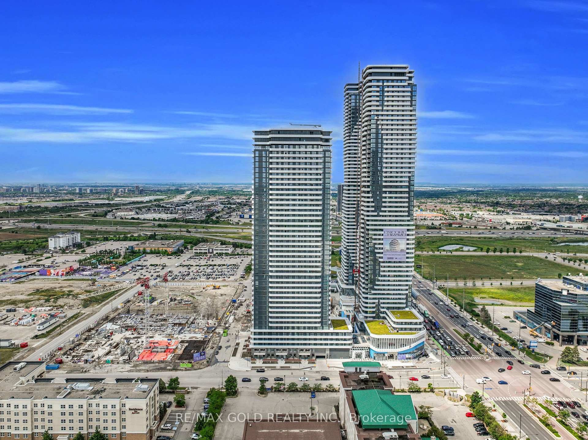Photo 4 of Unit 608, 28 Interchange Way, Vaughan, Vaughan Corporate Centre — HOMEH