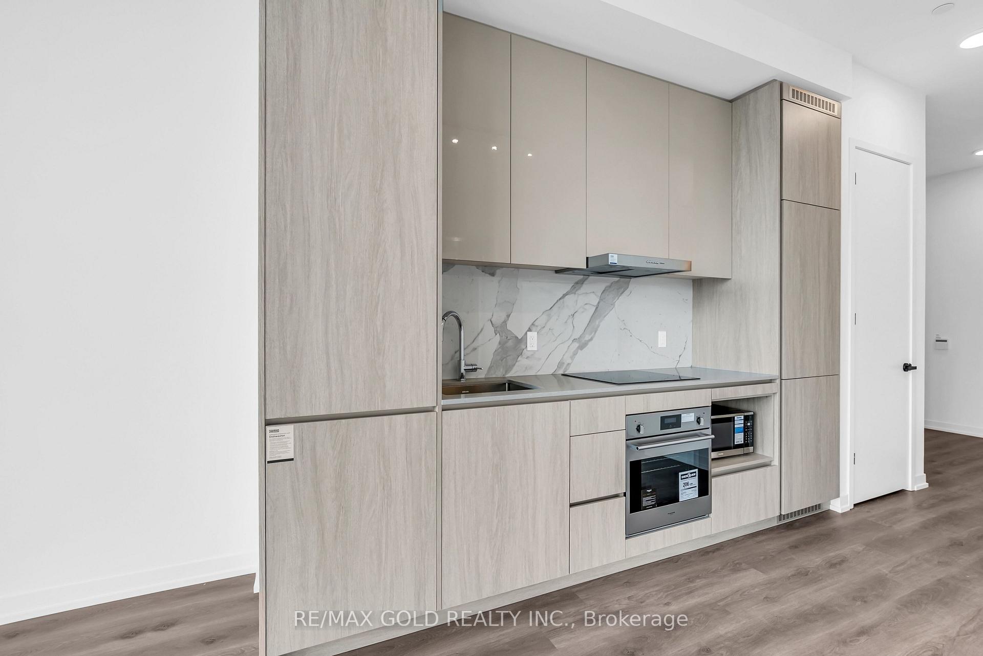 Photo 22 of Unit 608, 28 Interchange Way, Vaughan, Vaughan Corporate Centre — HOMEH