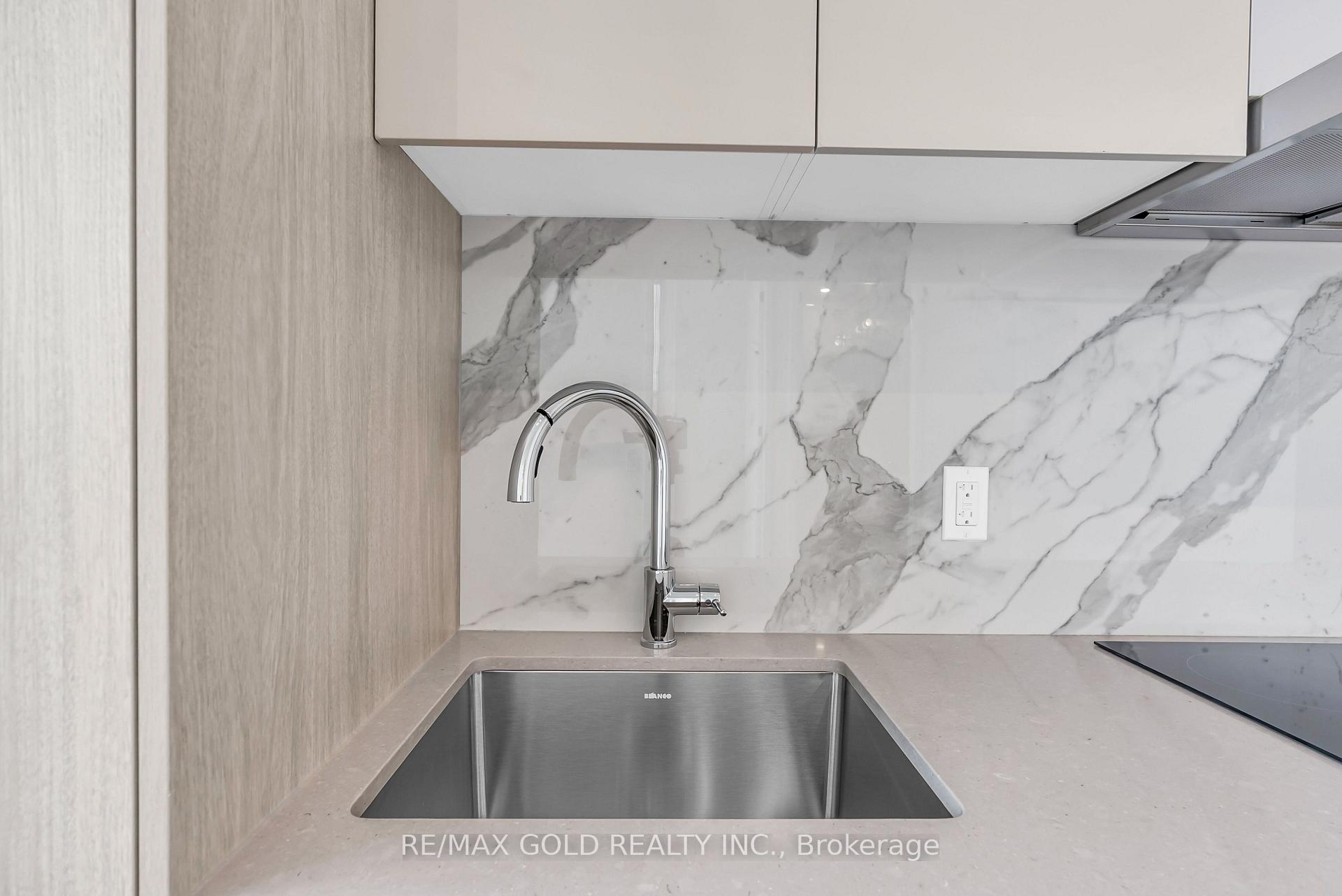 Photo 24 of Unit 608, 28 Interchange Way, Vaughan, Vaughan Corporate Centre — HOMEH