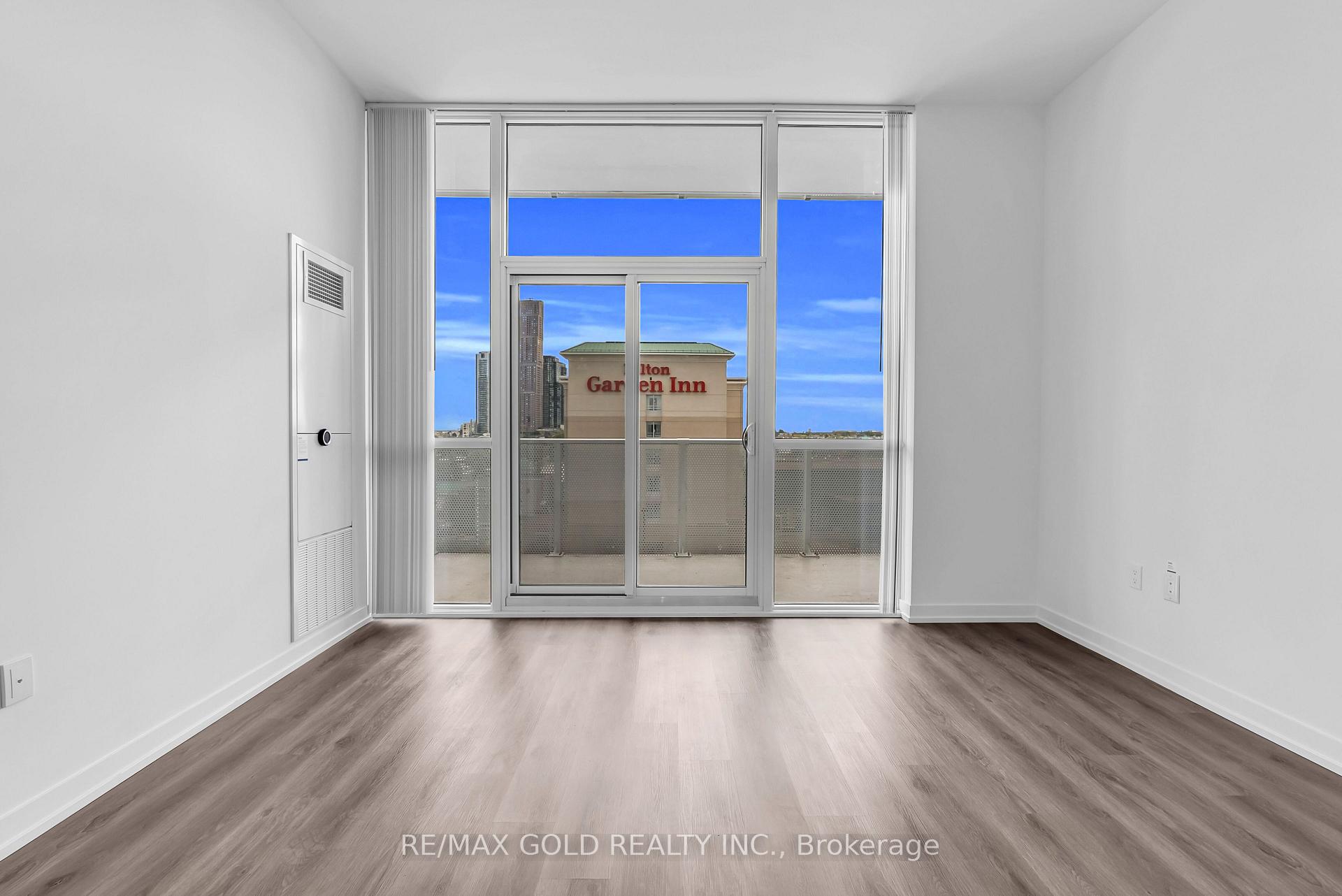Photo 27 of Unit 608, 28 Interchange Way, Vaughan, Vaughan Corporate Centre — HOMEH