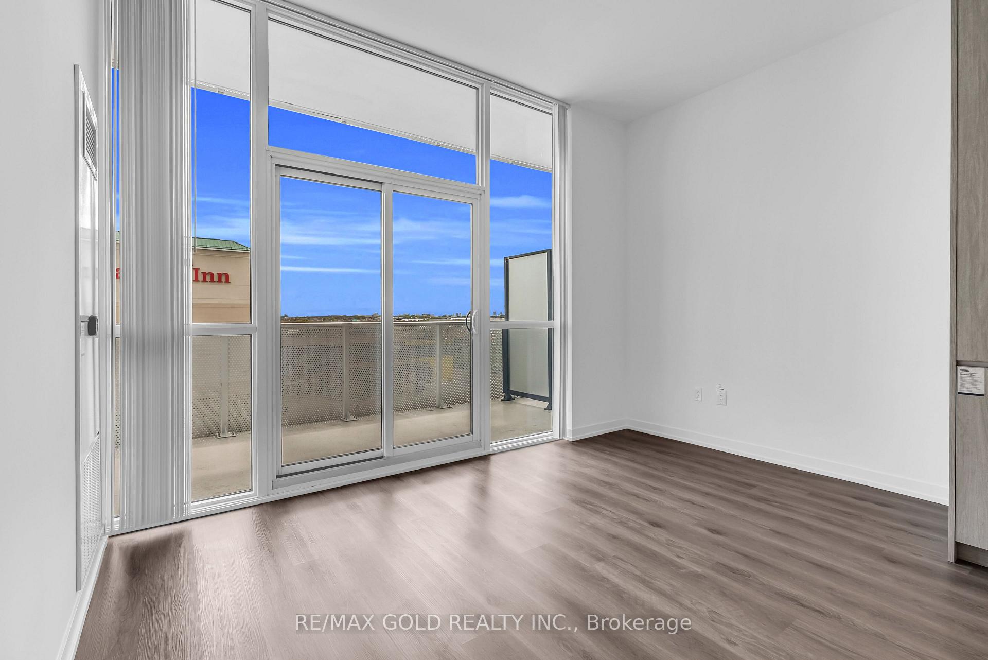 Photo 28 of Unit 608, 28 Interchange Way, Vaughan, Vaughan Corporate Centre — HOMEH