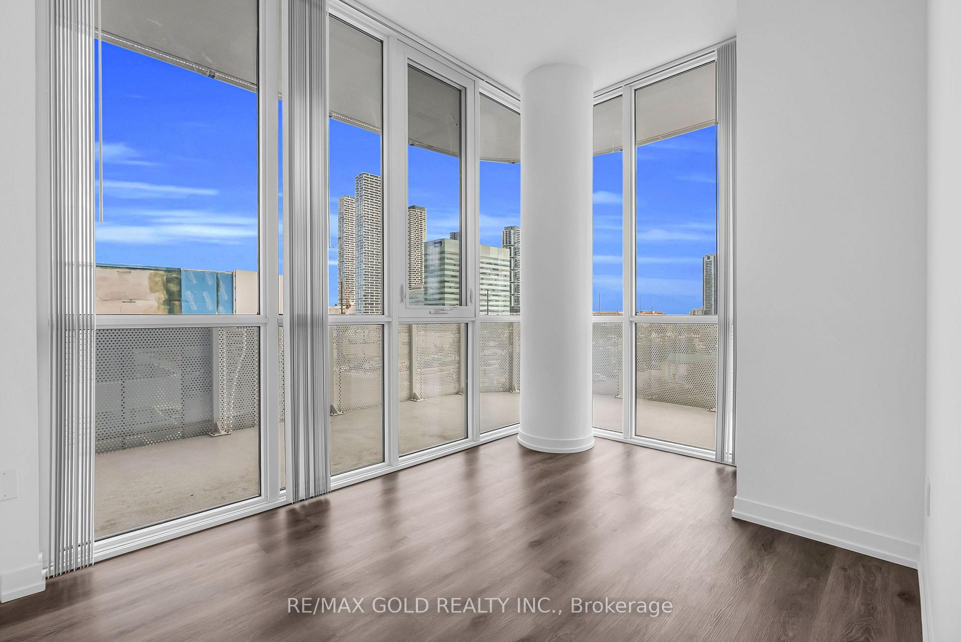 Photo 30 of Unit 608, 28 Interchange Way, Vaughan, Vaughan Corporate Centre — HOMEH