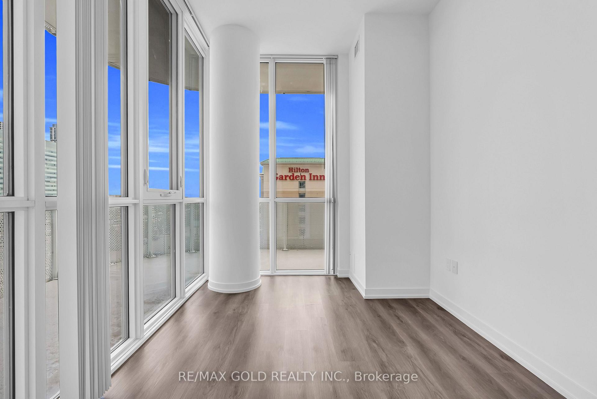 Photo 31 of Unit 608, 28 Interchange Way, Vaughan, Vaughan Corporate Centre — HOMEH