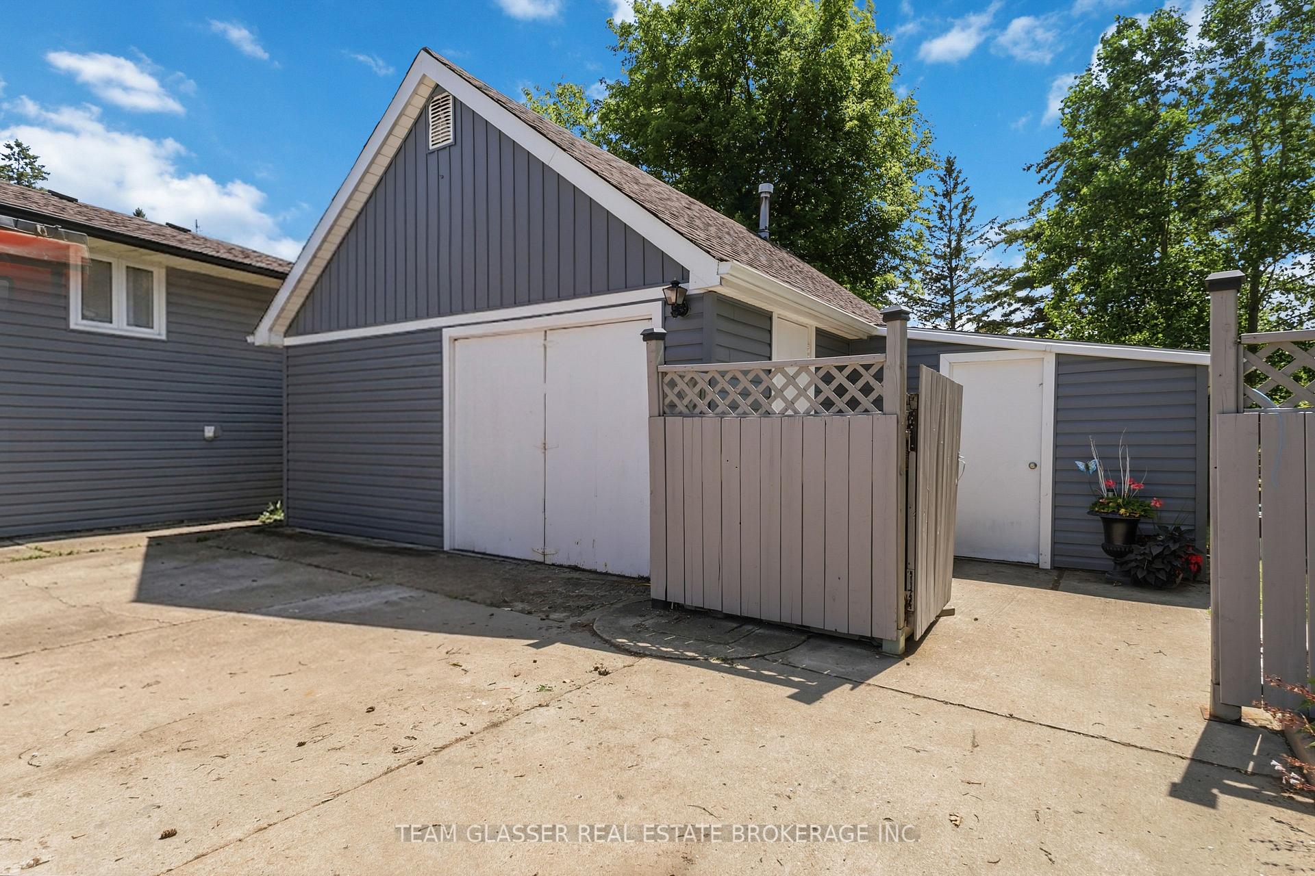 Photo 6 of 27 Dengate Crescent, London, East P — HOMEH