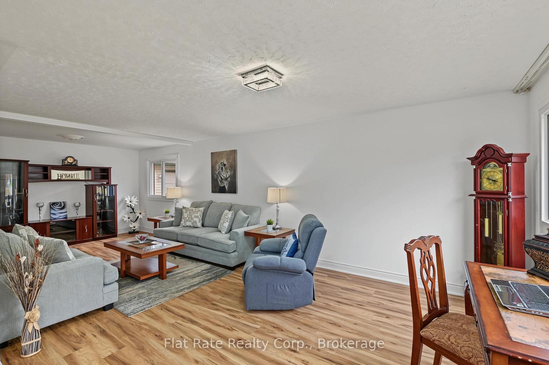 Photo 10 of 365 Highland Road, Peterborough, Northcrest Ward 5 — HOMEH