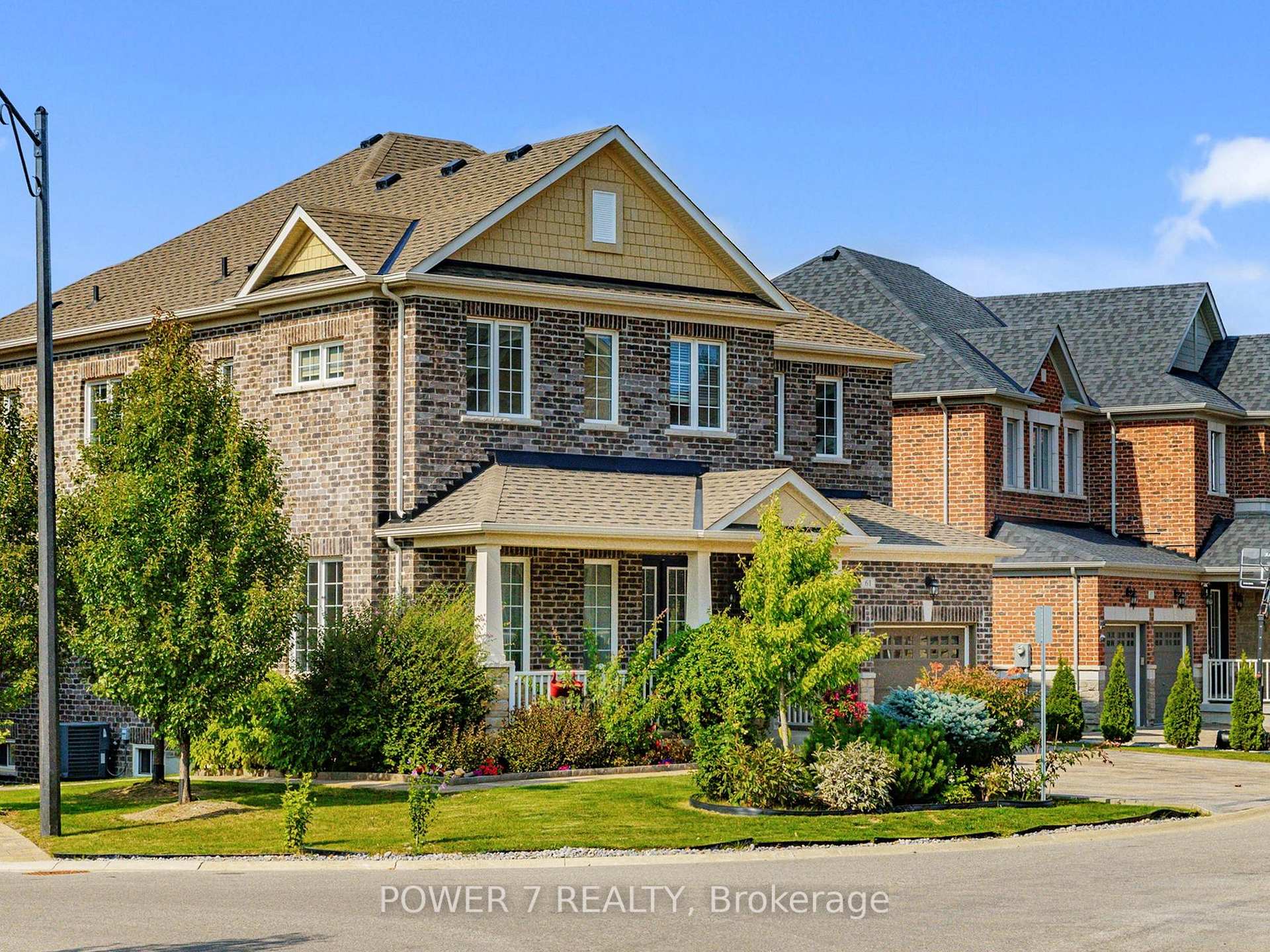 Photo 2 of 61 Match Point Court, Aurora, Aurora Estates — HOMEH