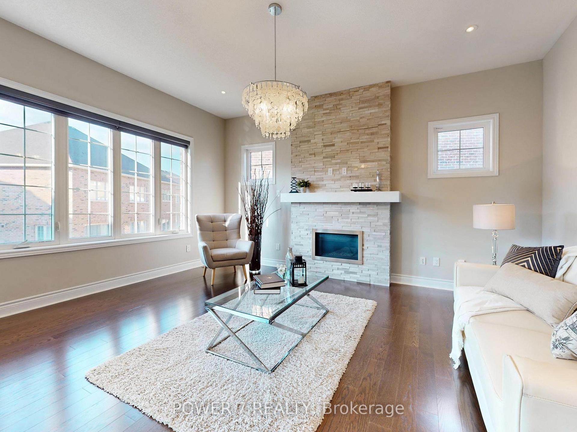 Photo 7 of 61 Match Point Court, Aurora, Aurora Estates — HOMEH
