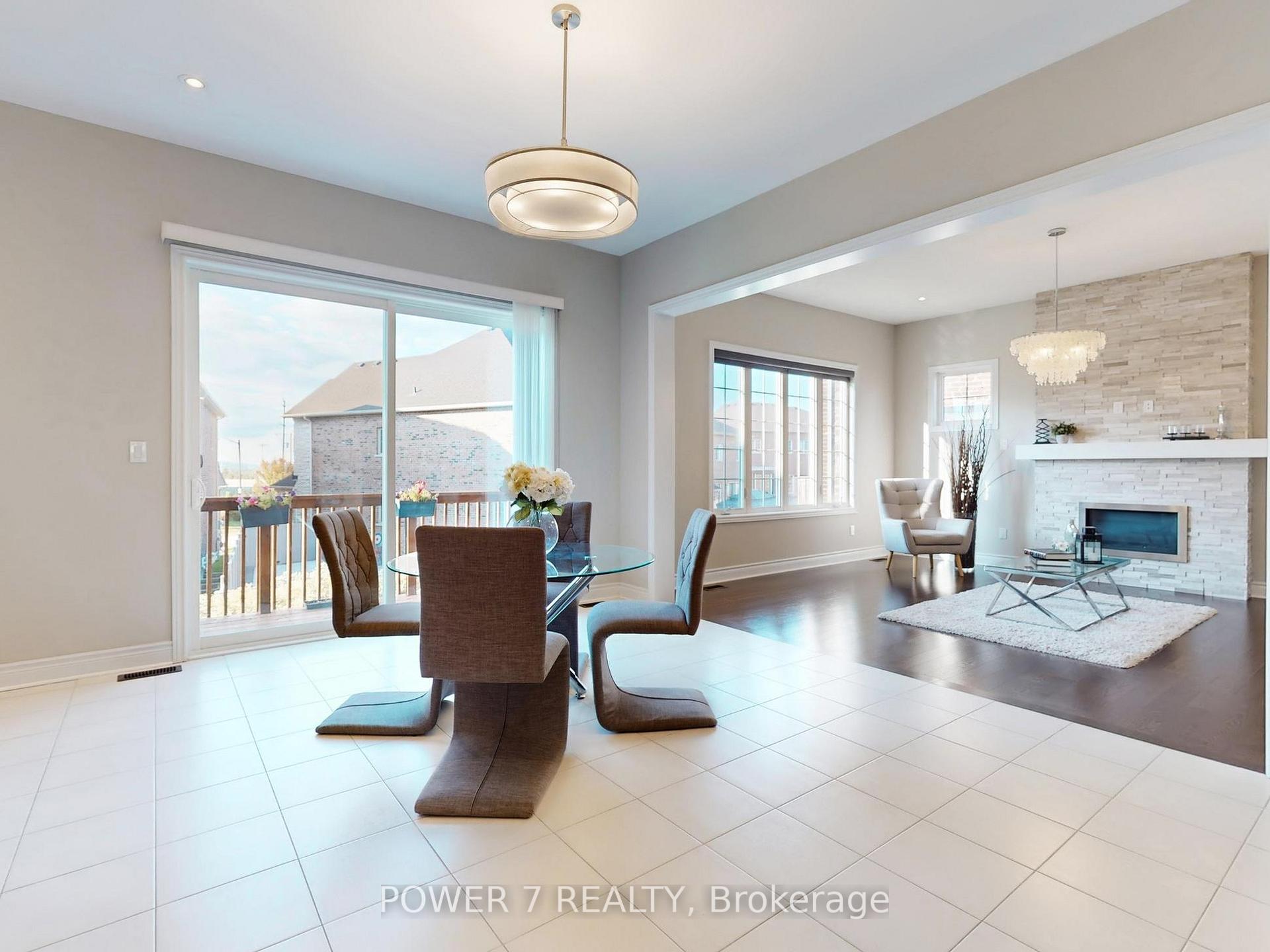 Photo 14 of 61 Match Point Court, Aurora, Aurora Estates — HOMEH