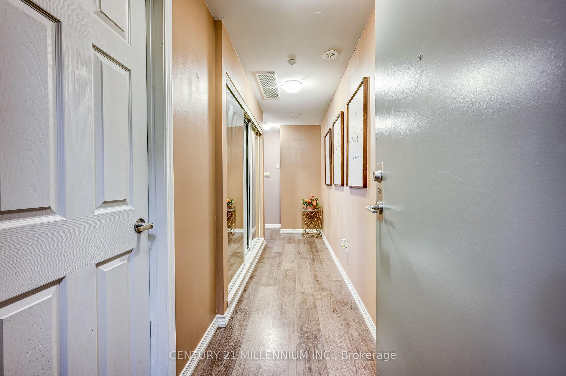Photo 6 of Unit 201, 50 Sky Harbour Drive, Brampton, Brampton West — HOMEH