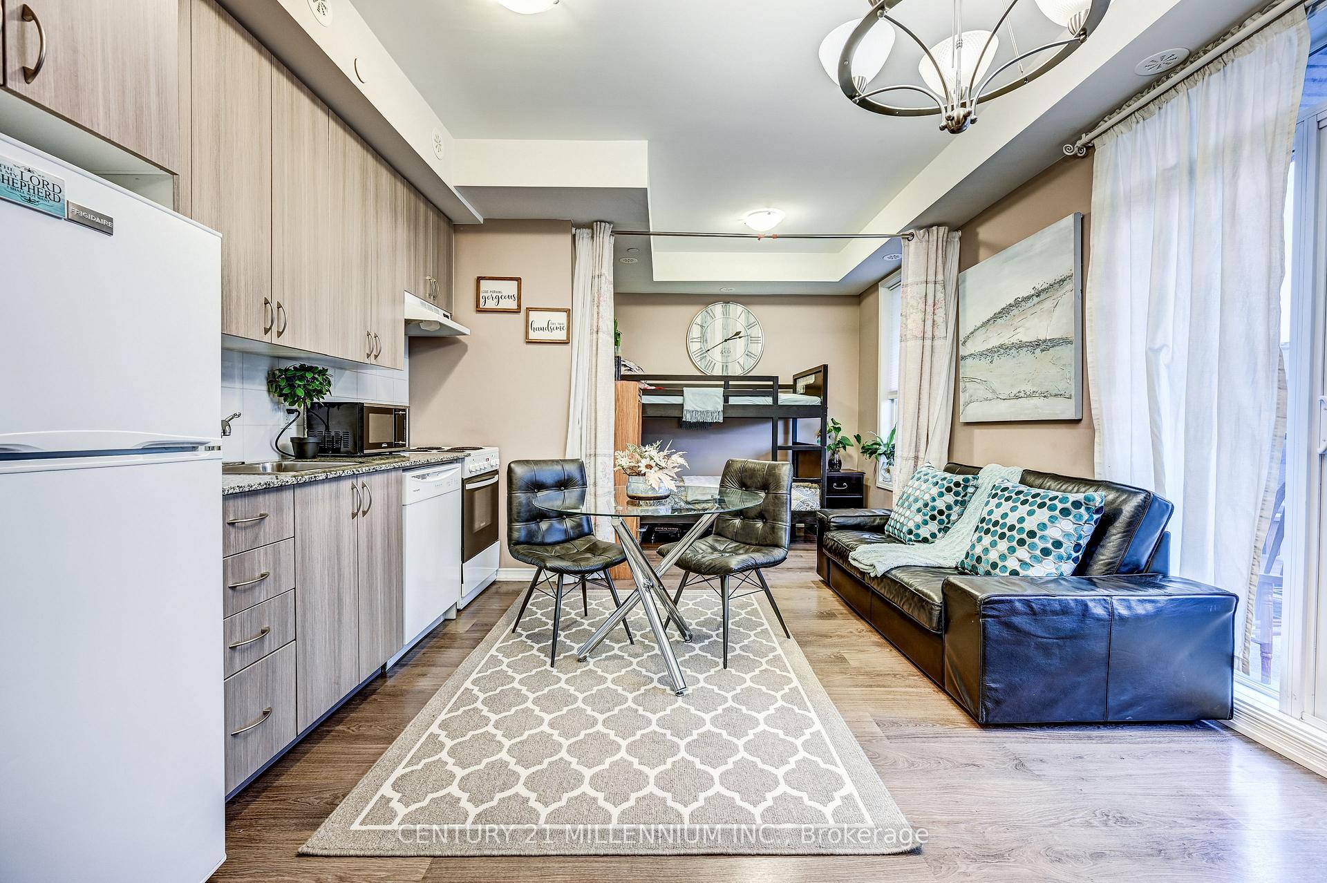 Photo 11 of Unit 201, 50 Sky Harbour Drive, Brampton, Brampton West — HOMEH