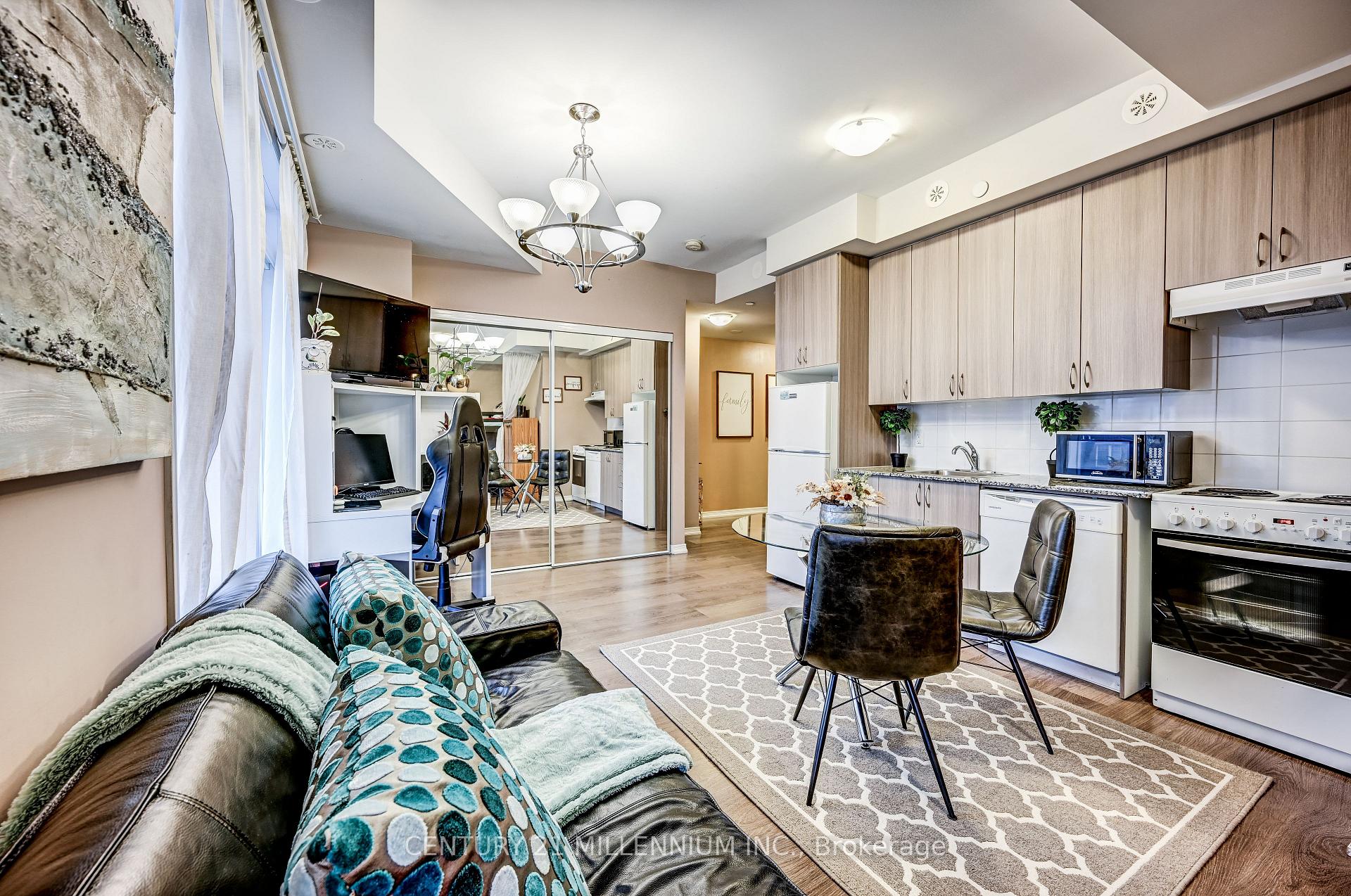 Photo 13 of Unit 201, 50 Sky Harbour Drive, Brampton, Brampton West — HOMEH